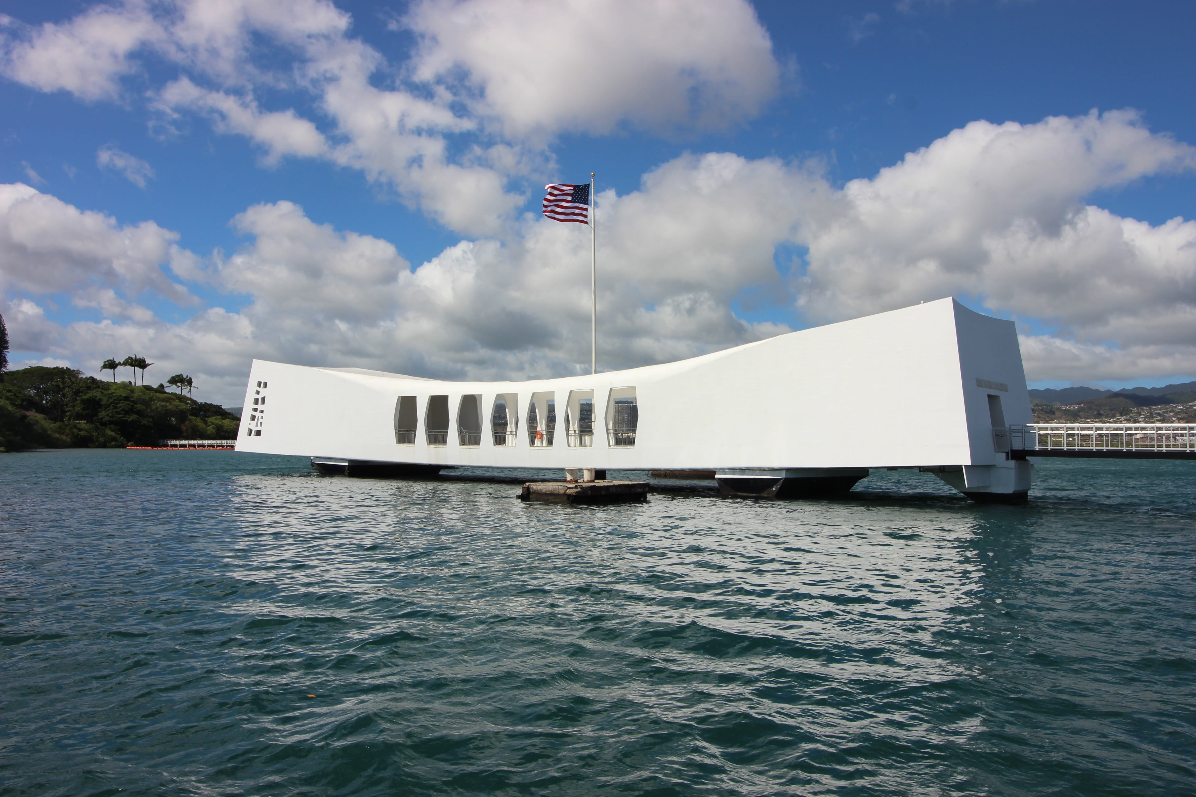 architecture, outdoors, oahu, ship, pearl harbor, waterfront, flag, 4K, day, hawaii, uss arizona, travel, mode of transportation, sea, no people, uss arizona memorial, HD Wallpaper