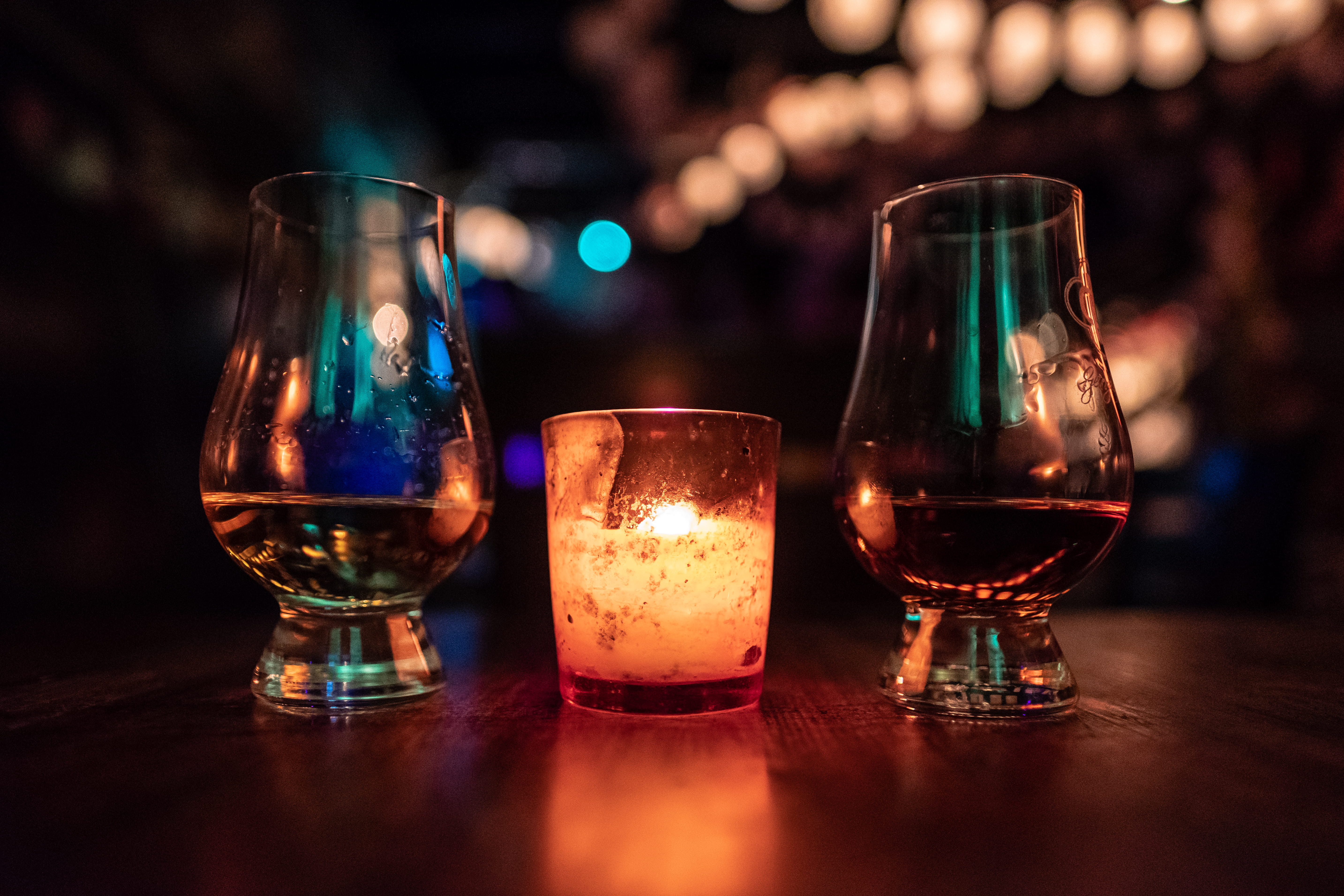 wineglass, beer, glasses, bar counter, selective, near, placed, beer - alcohol, alcohol, glass - material, bar - drink establishment, refreshment, no people, HD Wallpaper