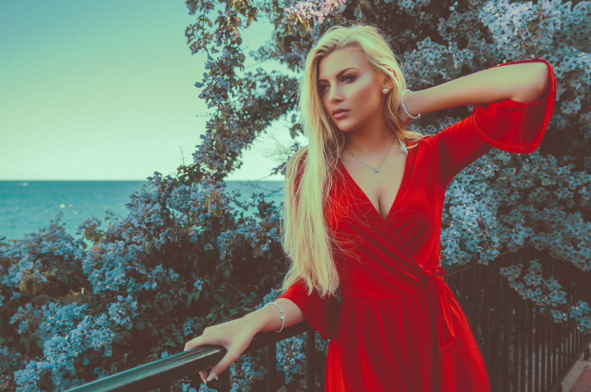 looking, lifestyles, casual clothing, leisure activity, beautiful woman, red dress, outdoors, women, necklace, hairstyle, tanned, women outdoors, contemplation, HD Wallpaper