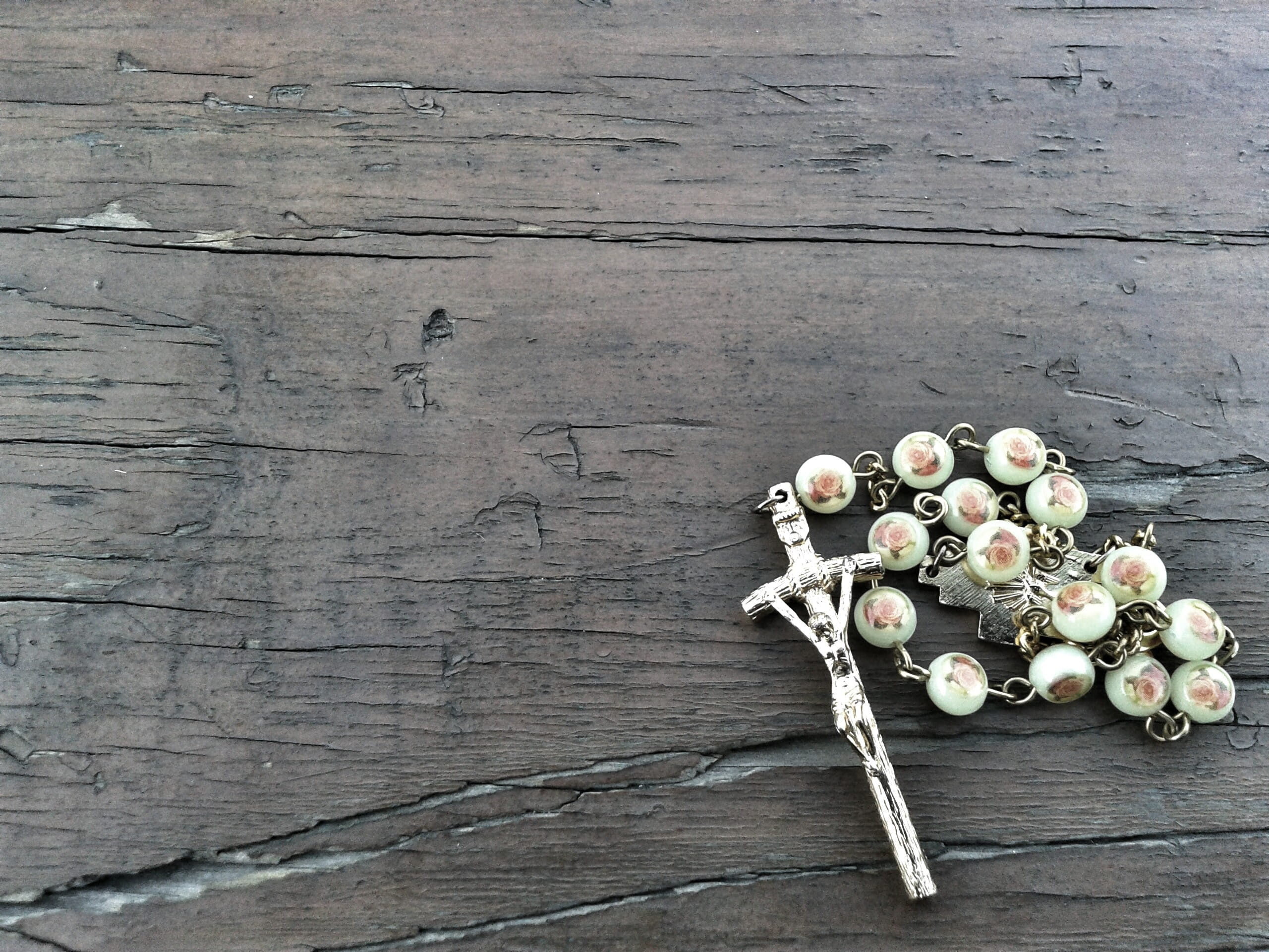 wellbeing, wooden, Catholicism, ingredient, Rosary, wood - material, healthy eating, directly above, food and drink, food, flower, 2K, plant, no people, HD Wallpaper