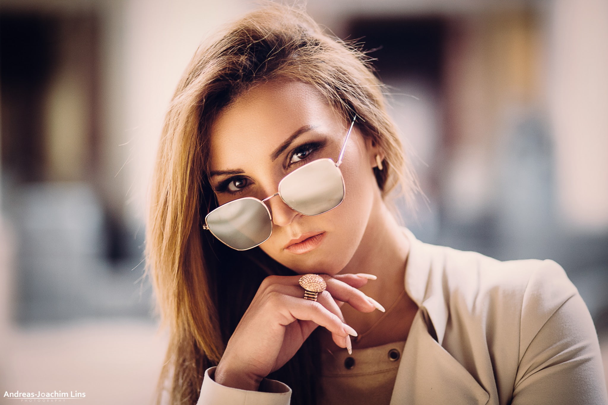 holding, front view, adult, real people, face, fashion, Andreas-Joachim Lins, young women, coffee, cafe, women, one person, headshot, sunglasses, Olya Alessandra, HD Wallpaper