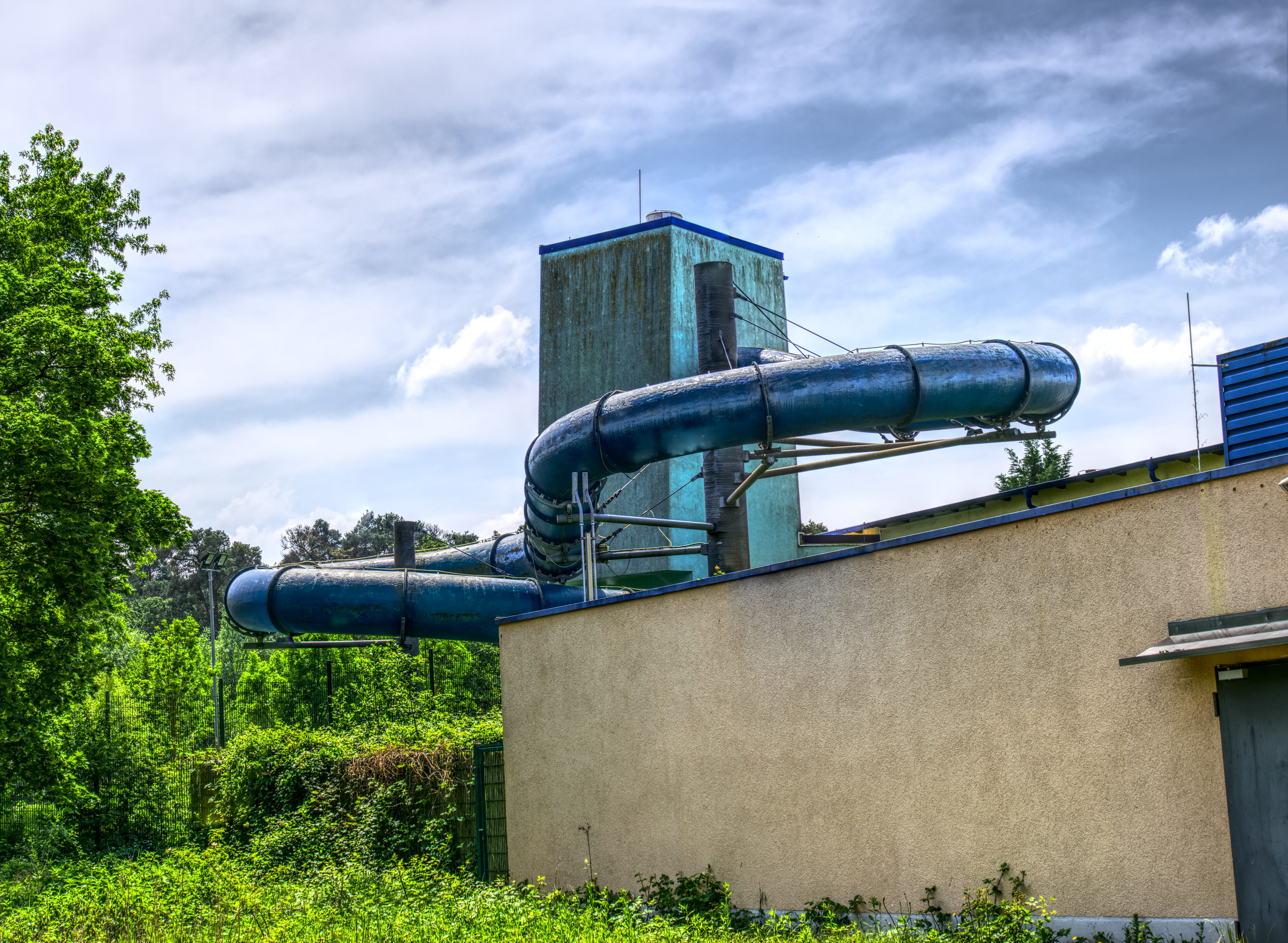 adrenaline, broken, swimming pool, panorama, low angle view, blue, leisure pool, plant, hdr, speed slide, speed, no people, leisure, slide, nature, architecture, HD Wallpaper