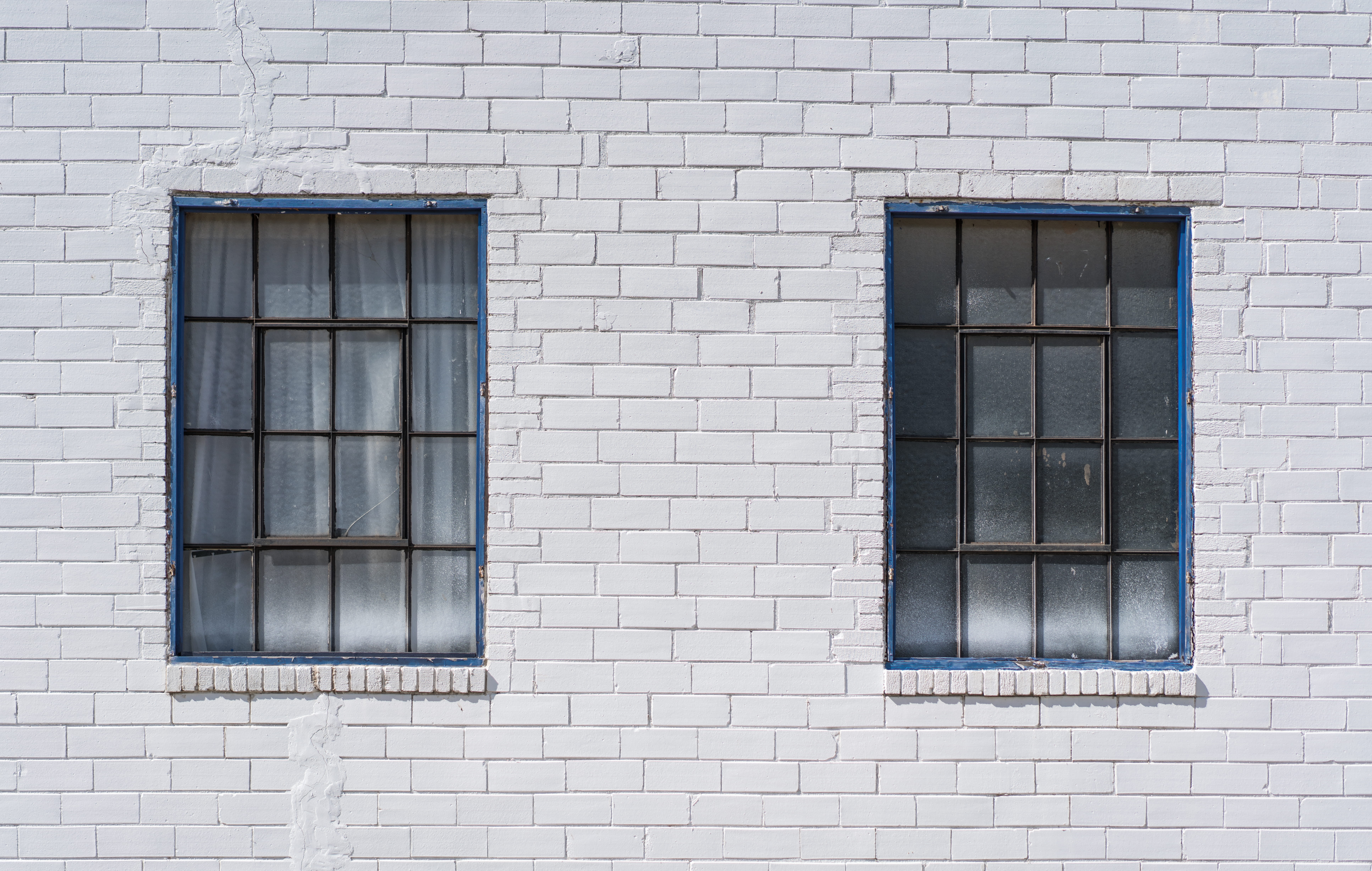 architecture, no people, white, 8K, wall, side by side, glass, closed, panel, white color, window sill, window, black, clear, day, house, building exterior, HD Wallpaper