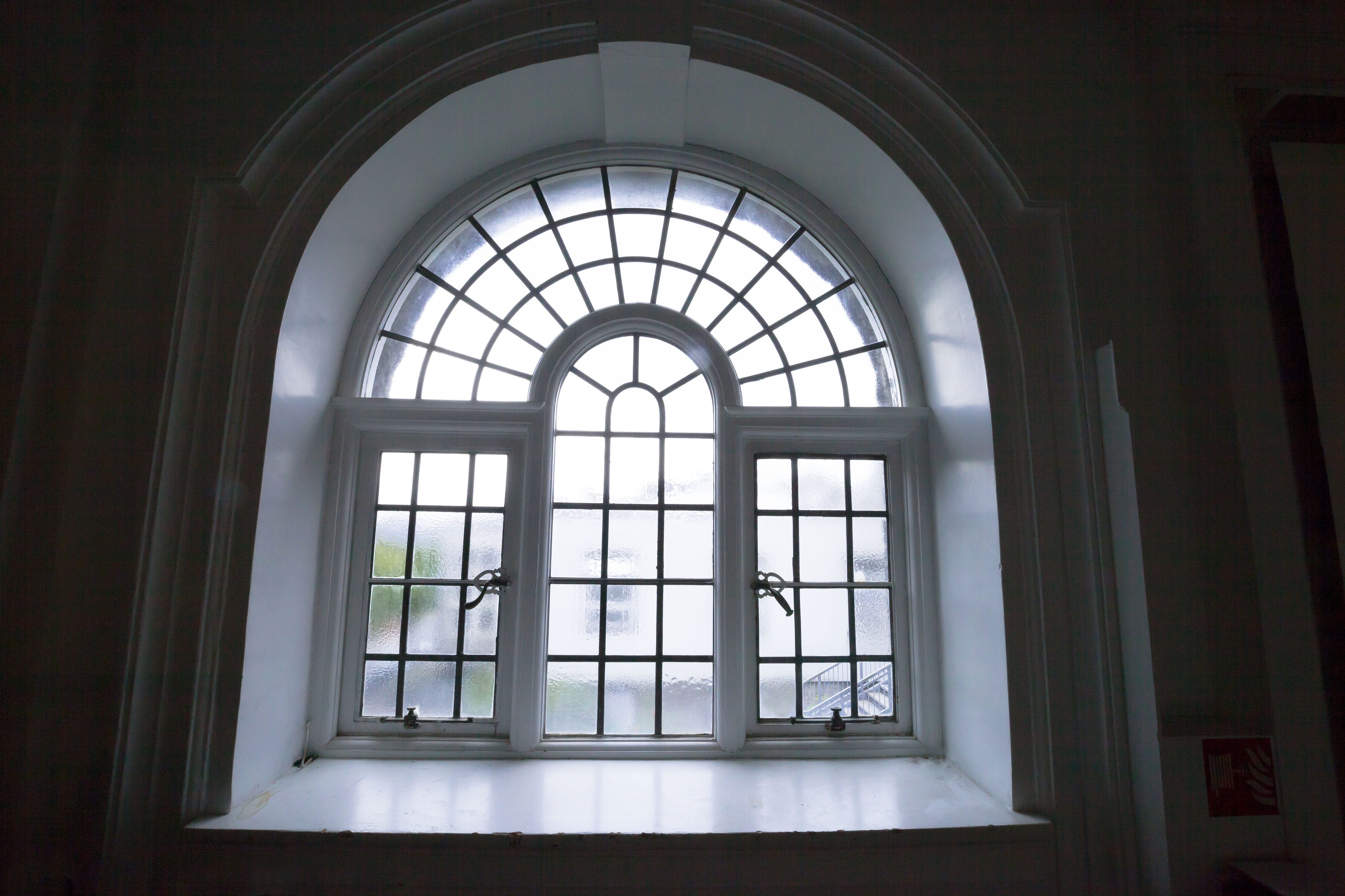 window, sunlight, nature, glass - material, shape, indoors, no people, low angle view, ceiling, reflection, framed, old, door, arch, antique, architecture, HD Wallpaper