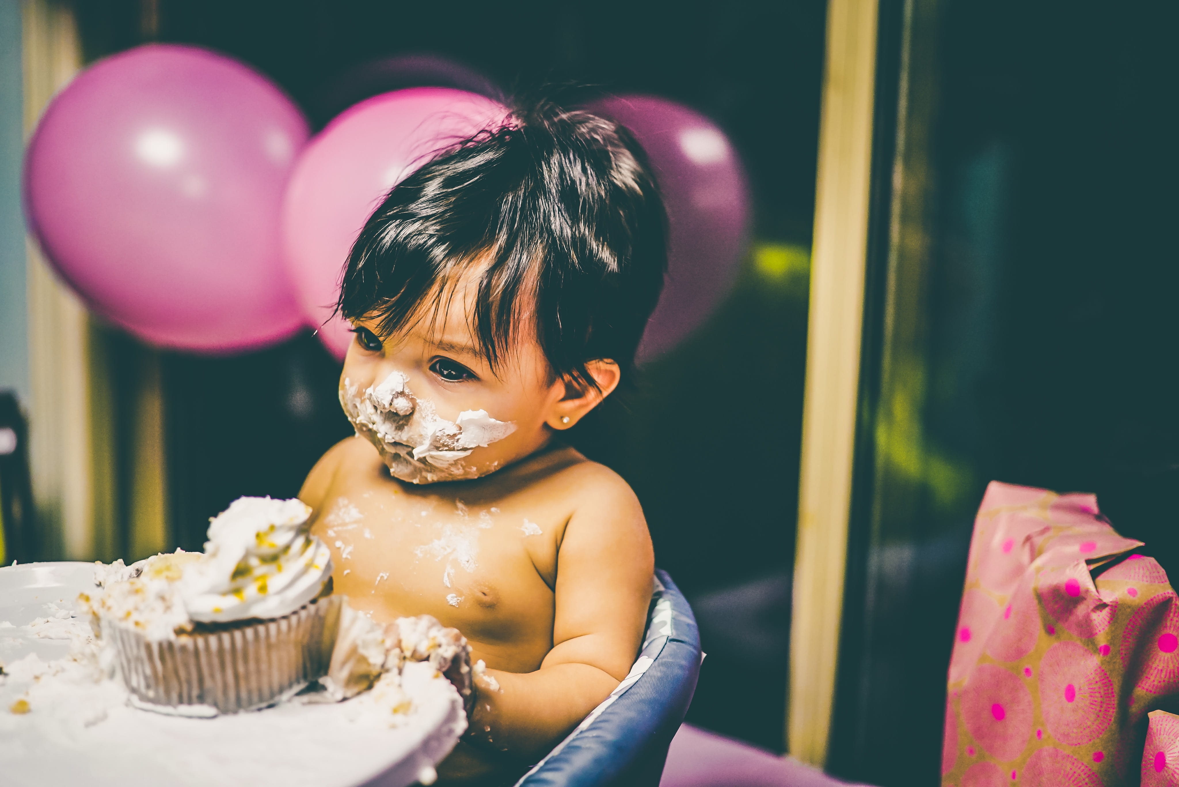 highchair, shallow, anniversary, balloon, glass, party - social event, dessert, baked, cake, one person, baby, boy, temptation, frosting, party, 4K, window, HD Wallpaper