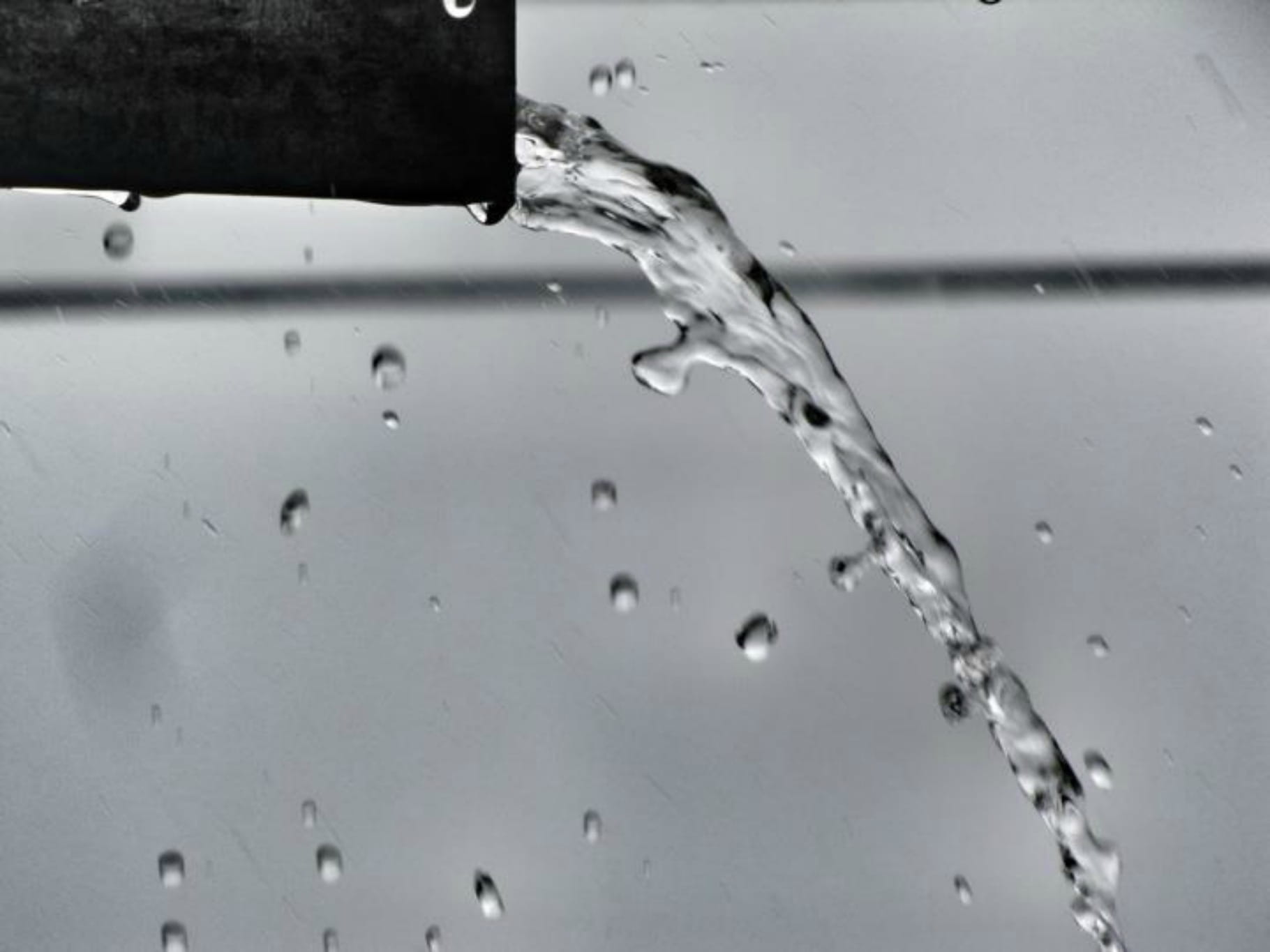 720P, Flow, gray, Liquid, gray background, motion, refreshment, flowing, Water, grayscale, rain, Wet, macro, no people, nature, purity, pipe, pour, clean, HD Wallpaper