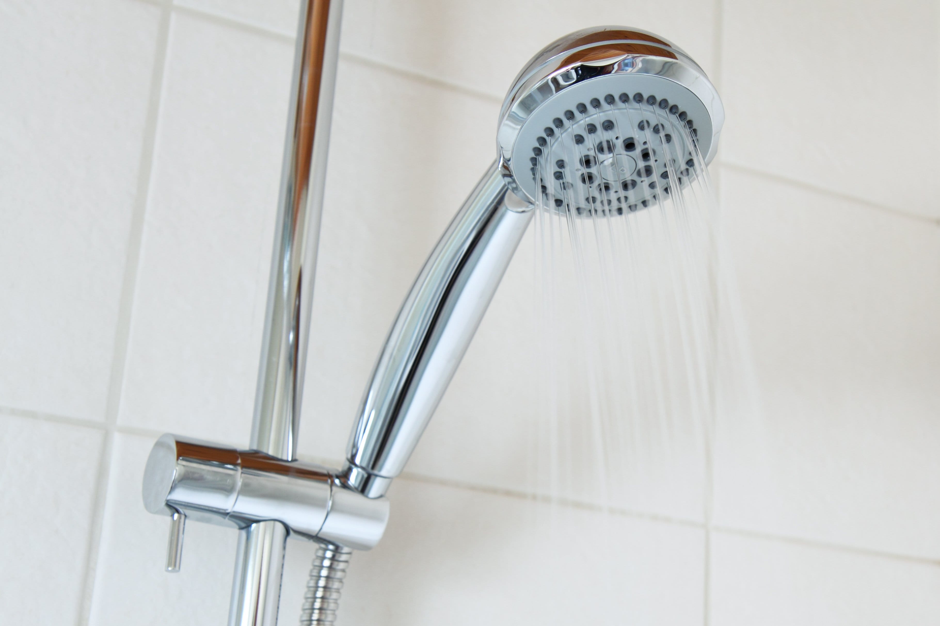 spray, sink, metal, domestic room, bright, water, flow, tiled floor, shiny, domestic bathroom, shower head, wet, domestic kitchen, faucet, liquid, motion, HD Wallpaper