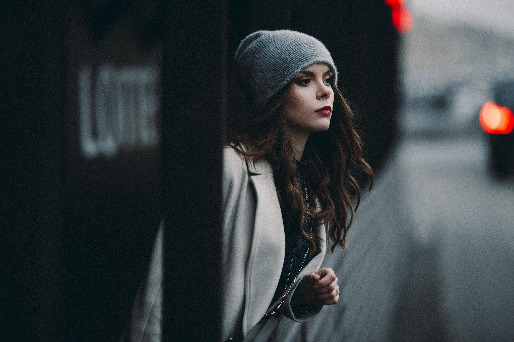 white coat, portrait, 1080P, women, looking away, brunette, model, red lipstick, coats, HD Wallpaper