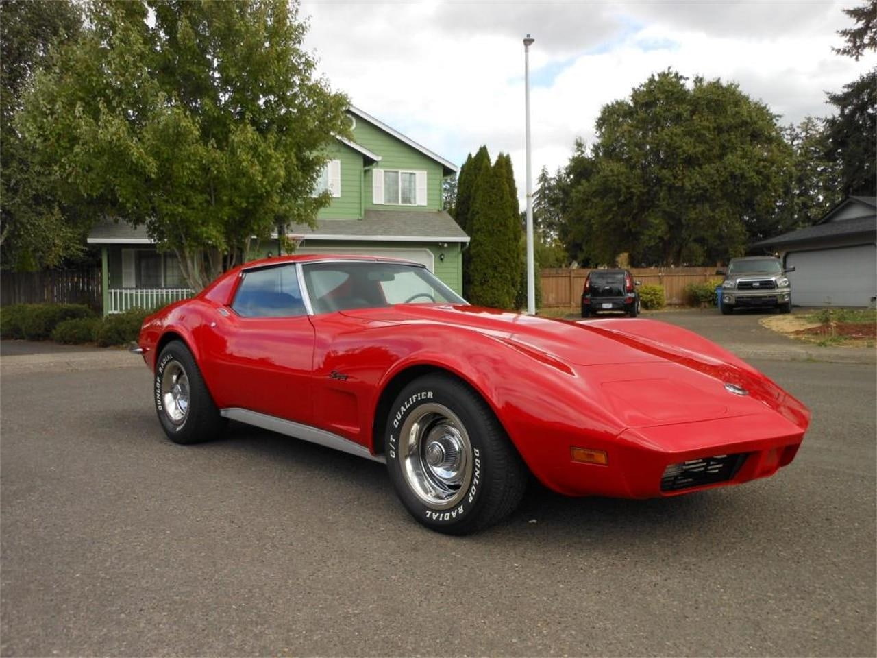 Car, transportation, city, building, no people, 720P, land vehicle, street, luxury, Chevrolet, mode of transportation, Red, Stingray, garage, Sport, Old-Timer, HD Wallpaper