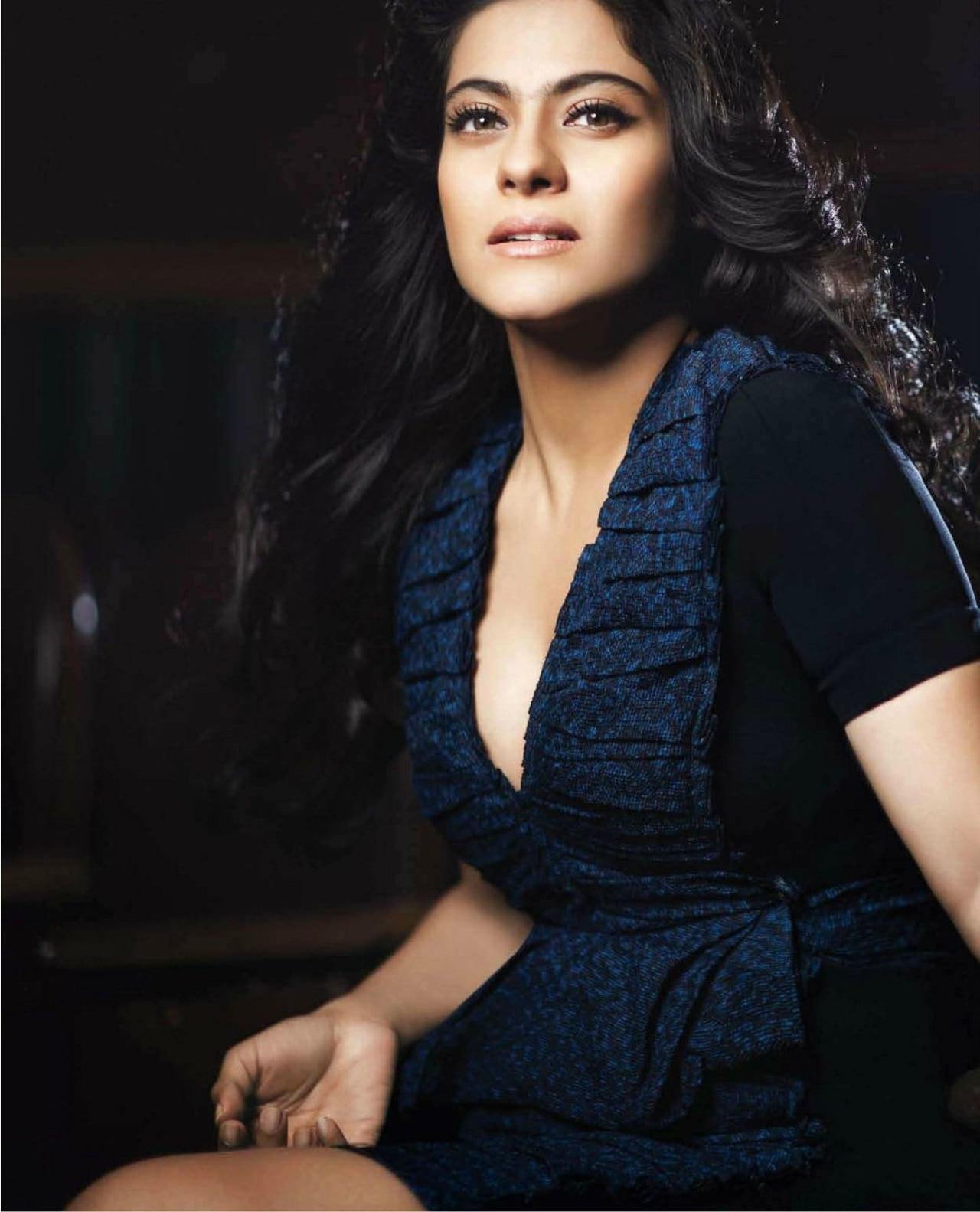 blue, dress, 720P, kajol, Phone HD Wallpaper