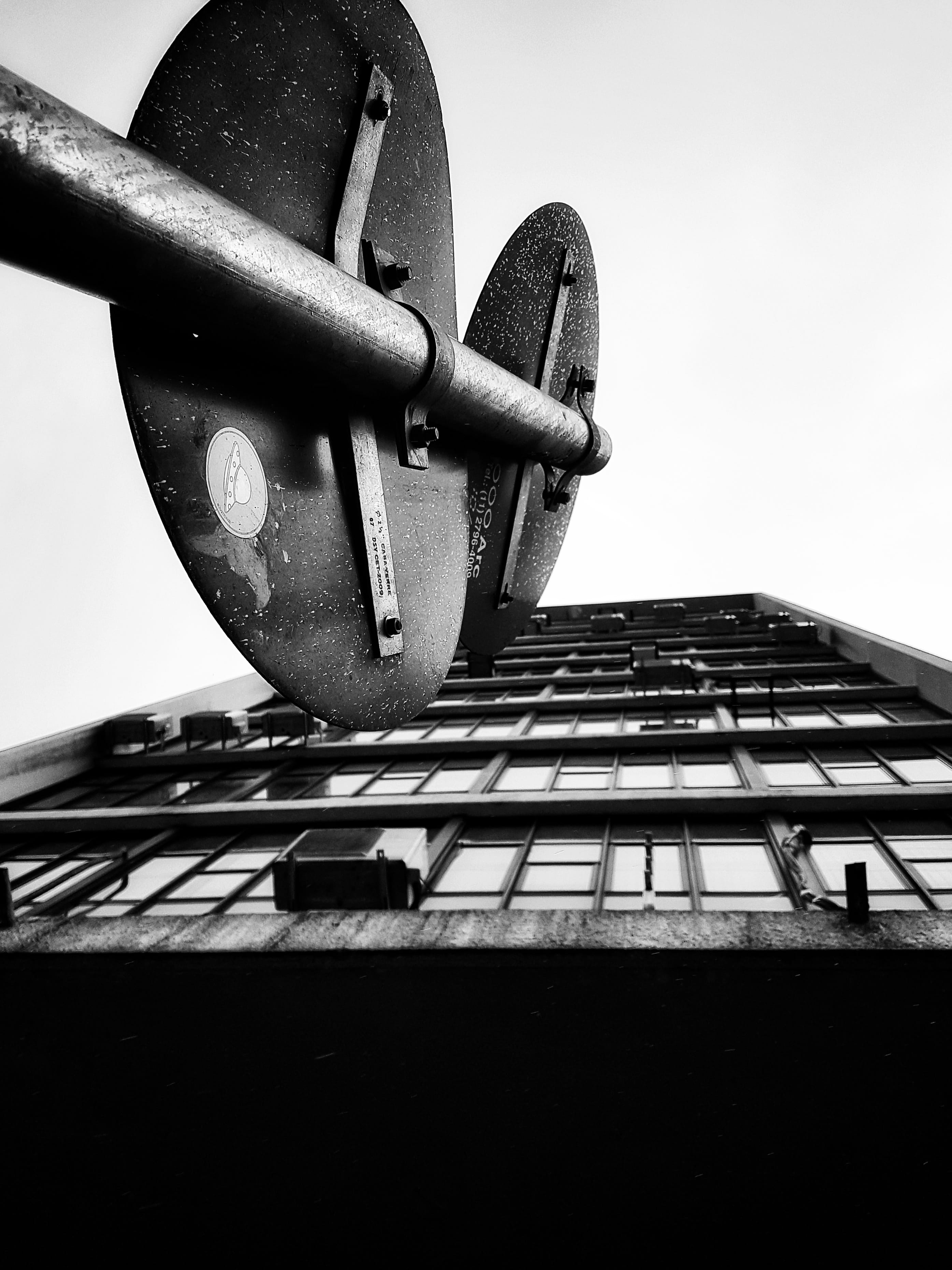 padlock, architecture, building, security, hammer, banister, grayscale, trademark, logo, close-up, tool, musical instrument, lock, building exterior, leisure activities, Phone HD Wallpaper