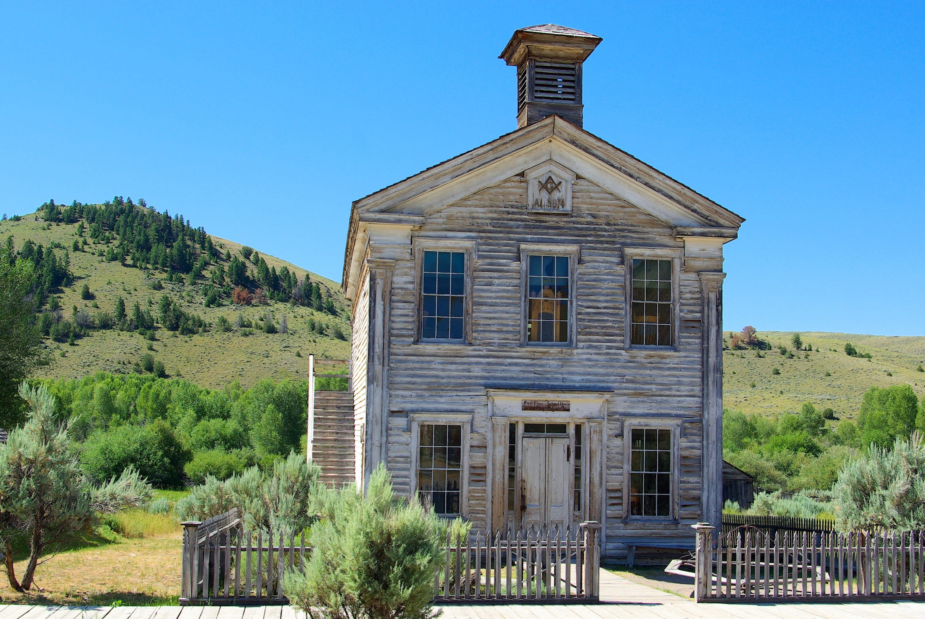 mining, religion, wild west, beaverhead, blue, west, mine town, grasshopper, day, america, architecture, building, gold rush, green color, building exterior, HD Wallpaper