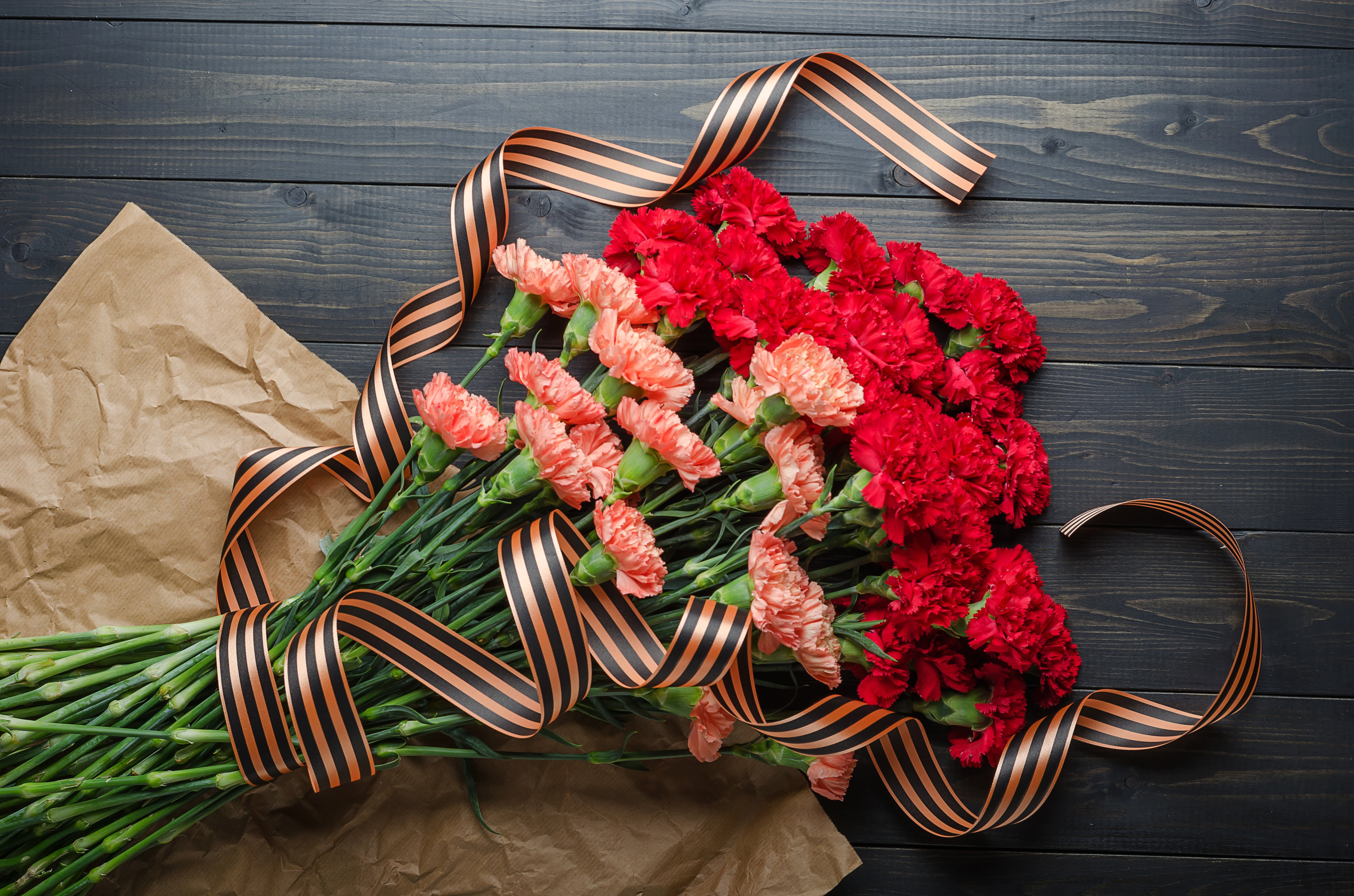 St. George ribbon, red, clove, 4K, May 9, bouquet, Victory Day, flowers, HD Wallpaper