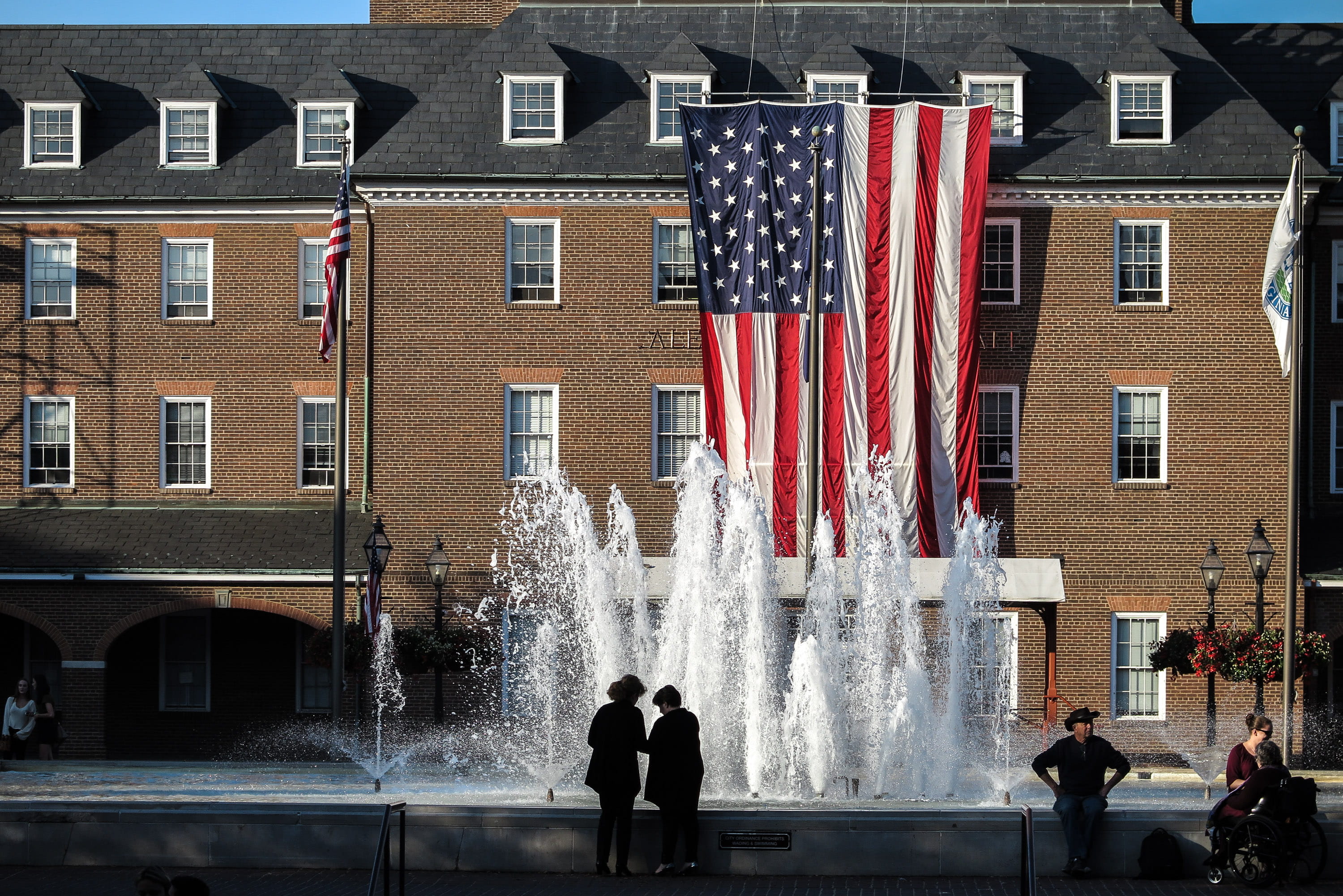 patriotism, independence, decay, exterior, big, administration, old, river, community, administrative, square, flag, historic, town, built structure, freedom, HD Wallpaper