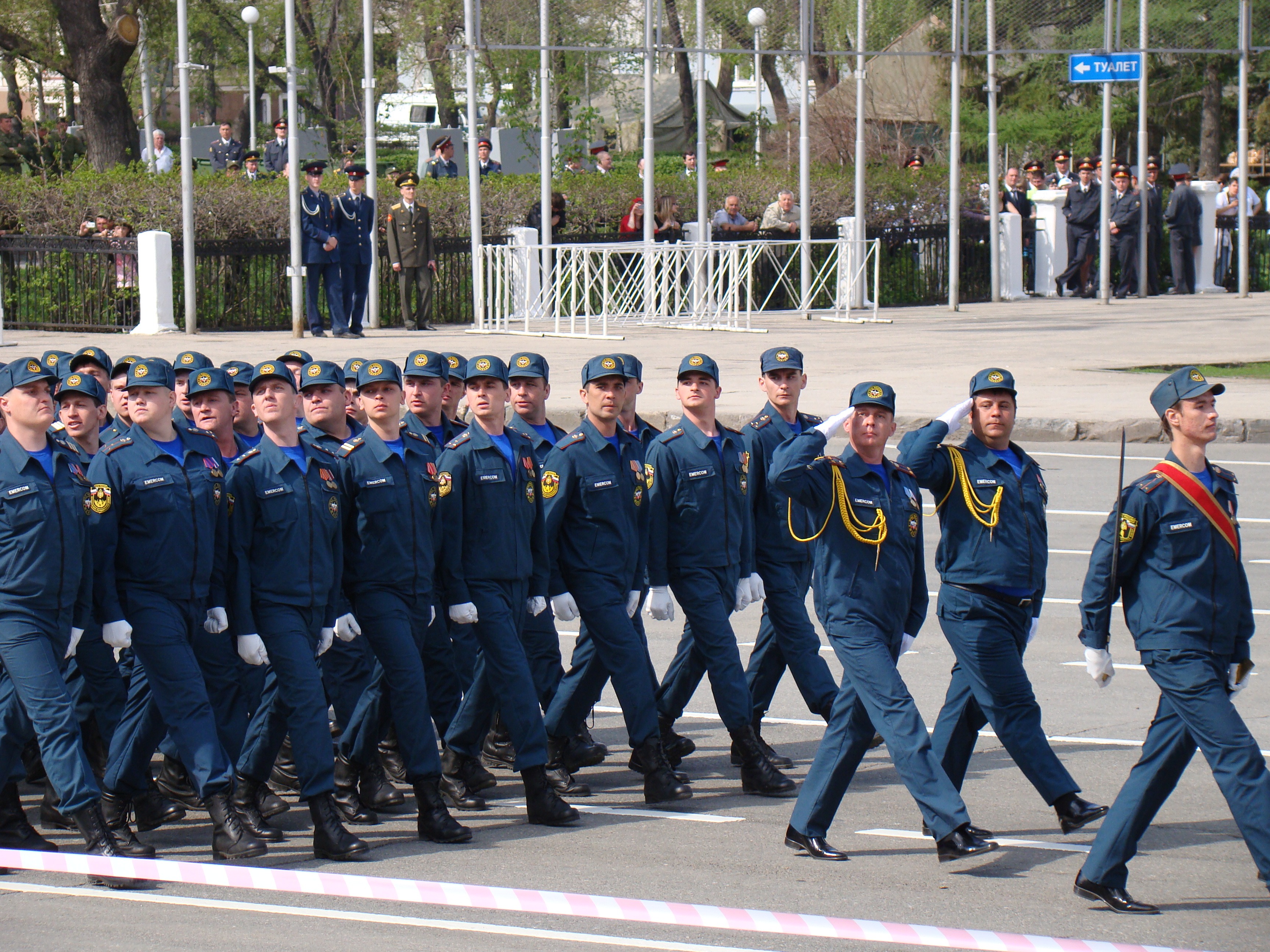 coworker, 2K, victory day, uniform, government, soldiers, samara, teamwork, safety, banner, real people, officers, adult, men, russia, full length, security, HD Wallpaper