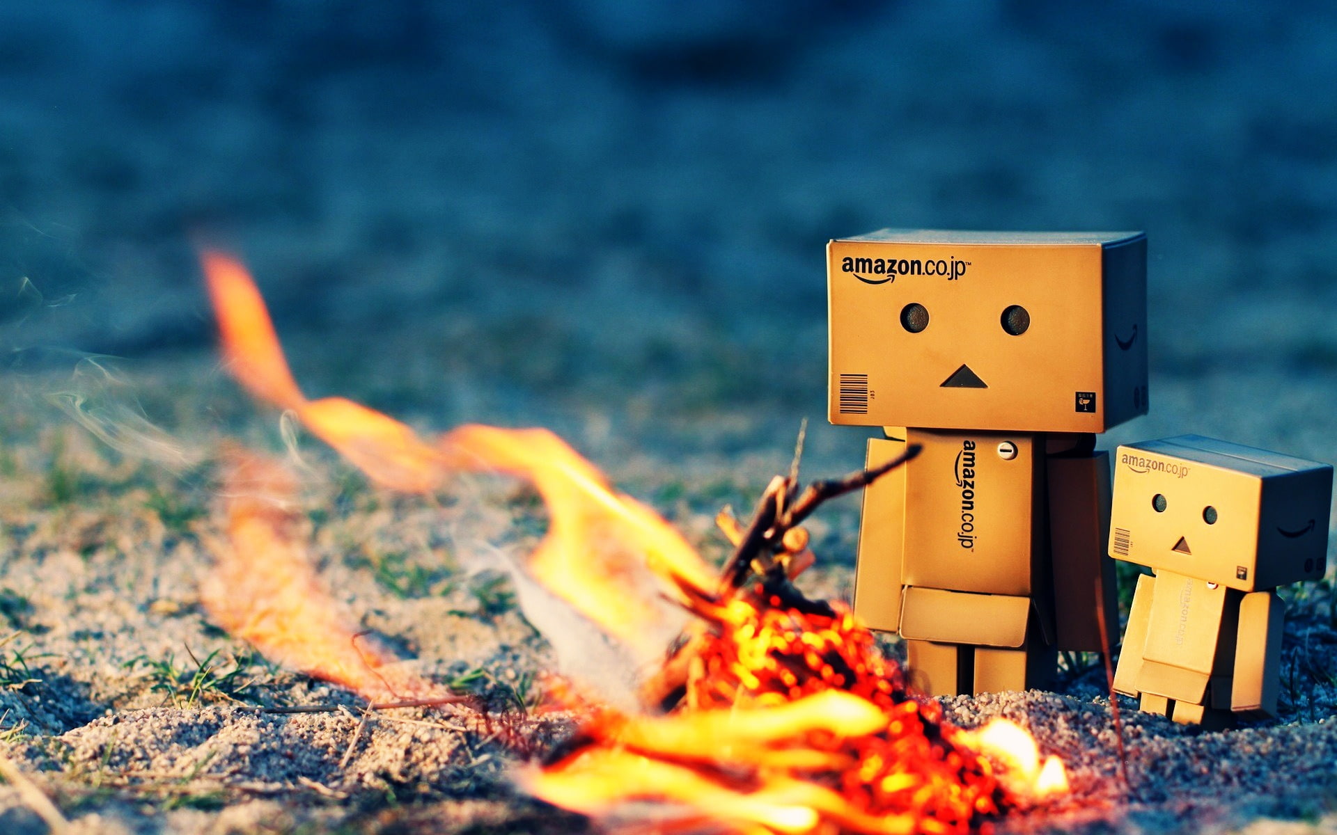 robot, 1080P, cardboard, bacground, fire, HD Wallpaper