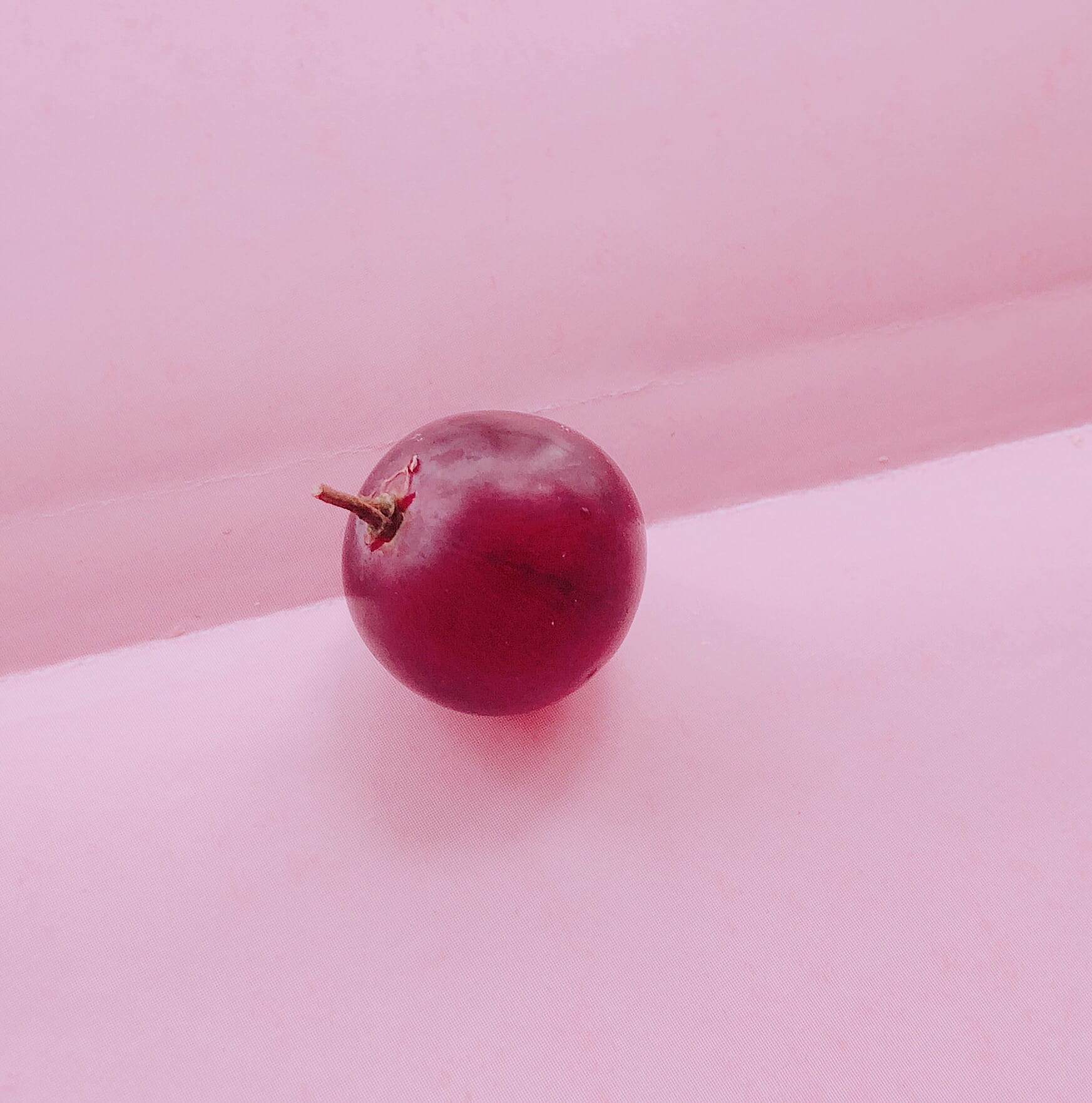 close-up, pomegranate, single Object, cherry, red, ripe, food, healthy Lifestyle, apple - Fruit, dieting, healthy Eating, nature, dessert, food And Drink, Phone HD Wallpaper
