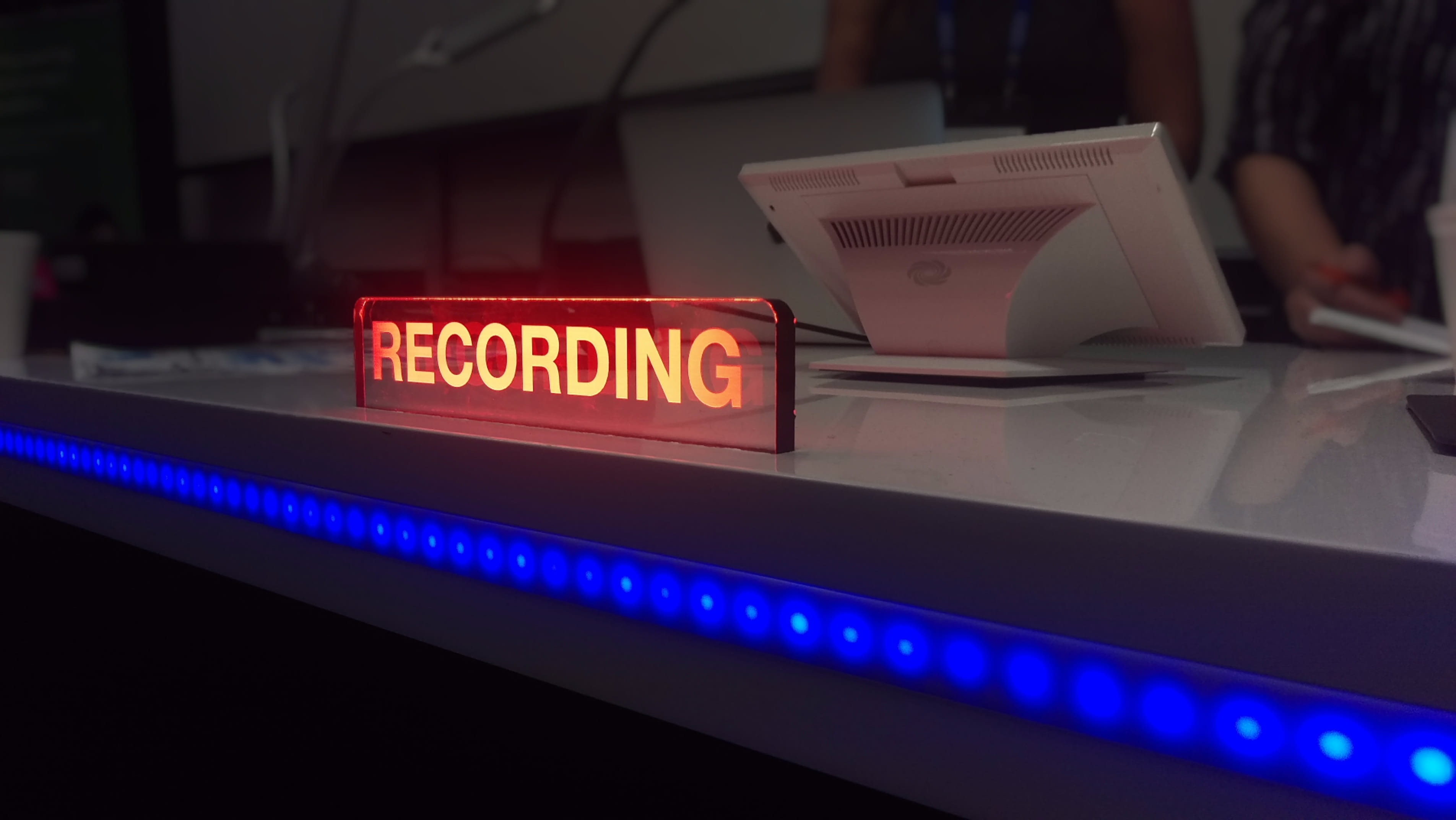 glowing, webinar, sign, connection, architecture, close-up, webcast, light - natural phenomenon, recording, 2K, computer, text, red, communication, neon, HD Wallpaper