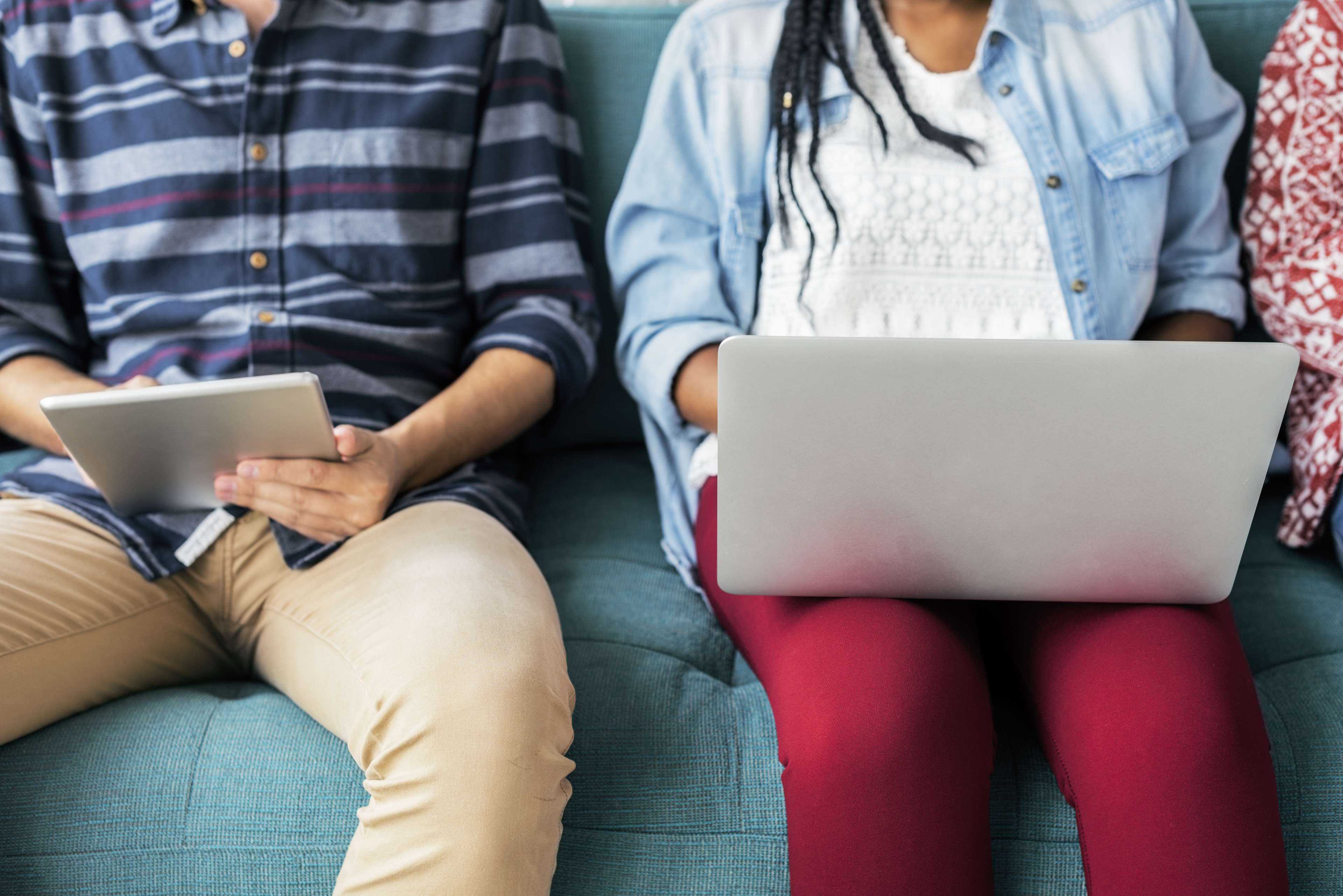 social networking, two people, people, casual, lifestyle, technology, research, girl, learning, gadgets, guy, indoors, connection, digital tablet, education, HD Wallpaper
