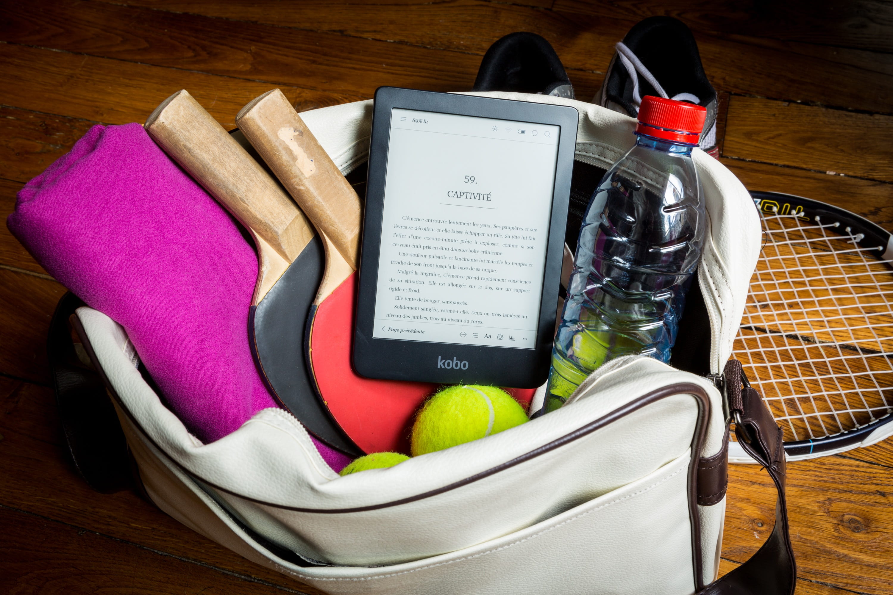 multi colored, communication, reading light, gym room, no people, tablet, e-book, sport, high angle view, technology, publication, ebook, day, kobo, digital, HD Wallpaper