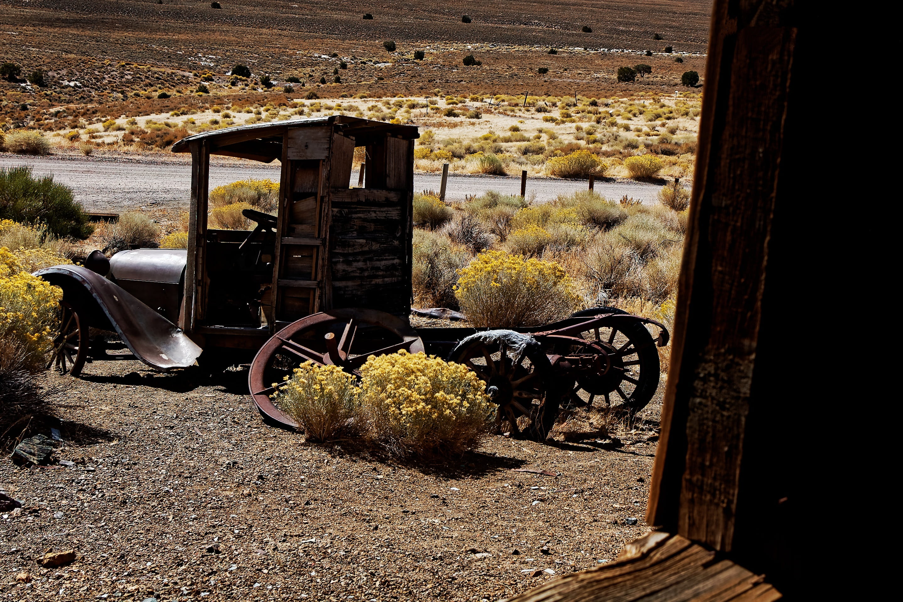 abandoned, america, oldtimer, landscape, land, stainless, machinery, 2K, day, plant, farm, no people, field, travel, mode of transportation, leave, sunlight, HD Wallpaper