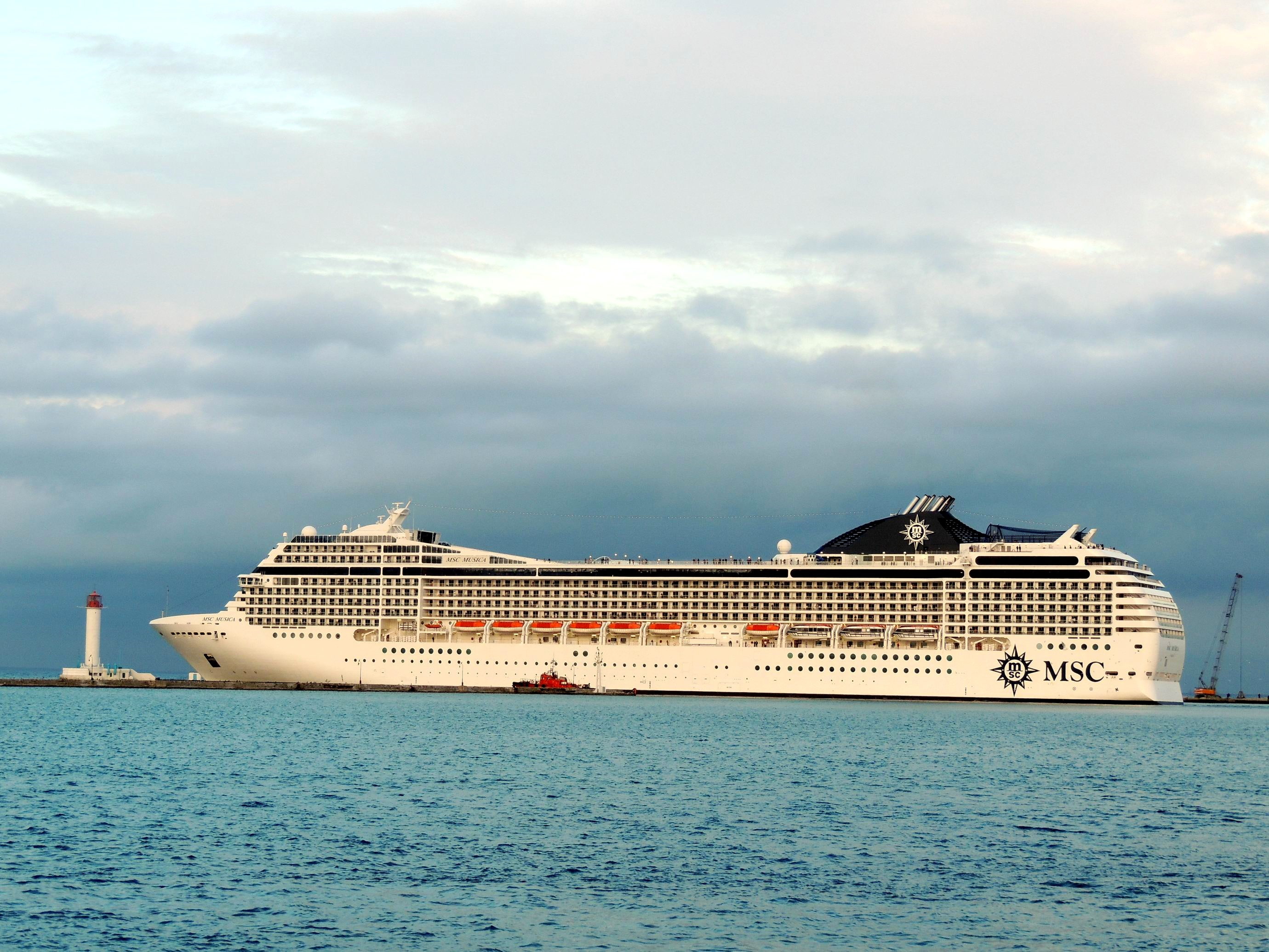 clouds, cruise liner, andquot;MSC Musicaandquot;, tug, 2K, lighthouse, they say, Odessa, port, the sky, HD Wallpaper