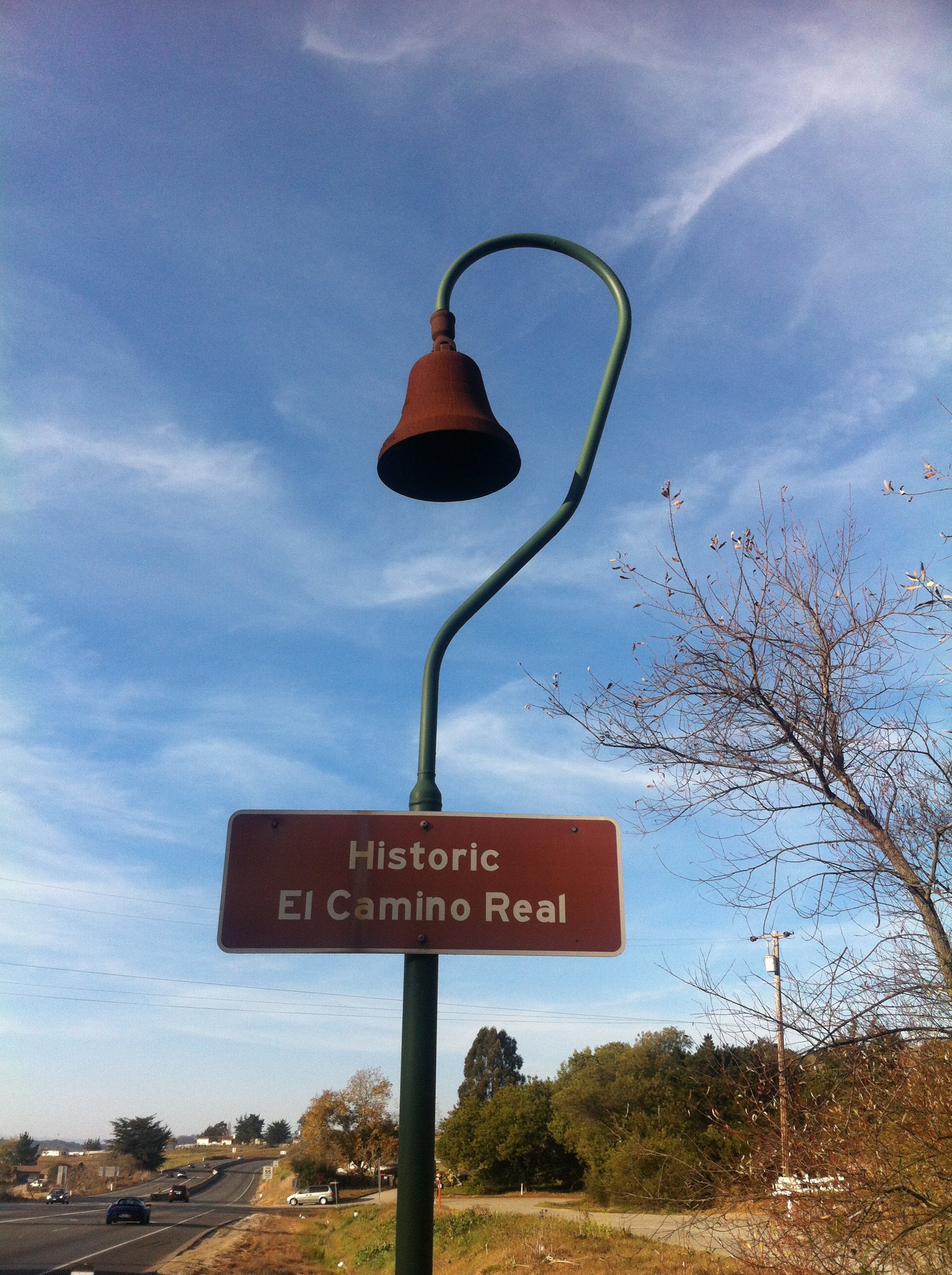 historic, sky, information, outdoors, no people, cloud - sky, road, sign, roadsign, guidance, tree, el camino real, text, low angle view, blue, day, king, Phone HD Wallpaper