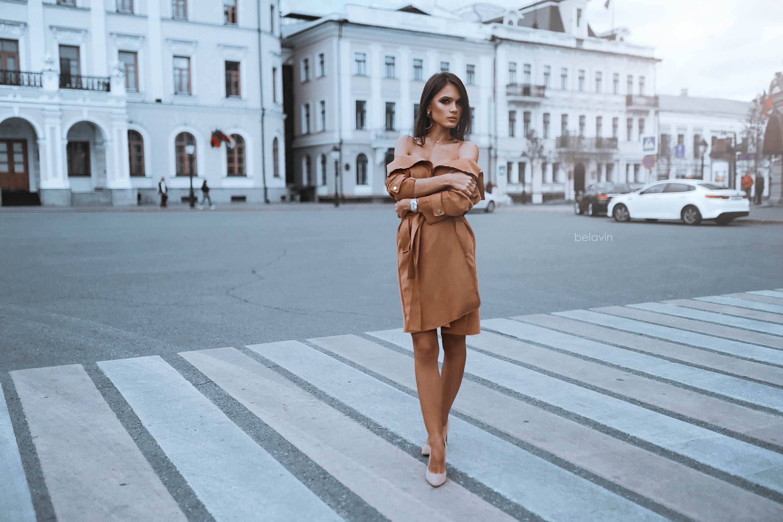 Alexander Belavin, real people, beauty, architecture, car, women, outdoors, 2K, bare shoulders, women outdoors, beautiful woman, street, fashion, building exterior, HD Wallpaper