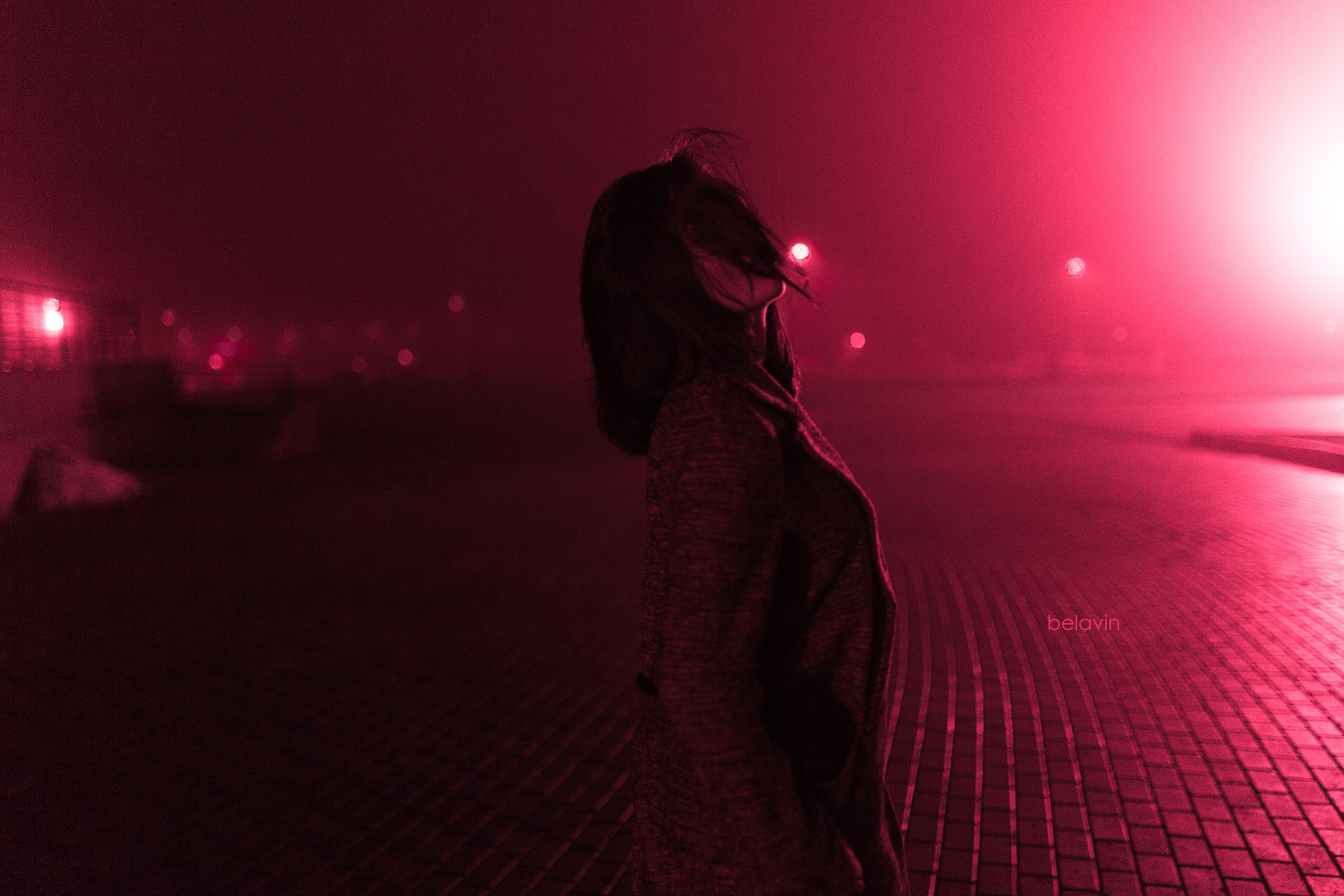 adult, clothing, street, young adult, standing, depth of field, Alexander Belavin, three quarter length, architecture, light bulb, brunette, blurred motion, HD Wallpaper