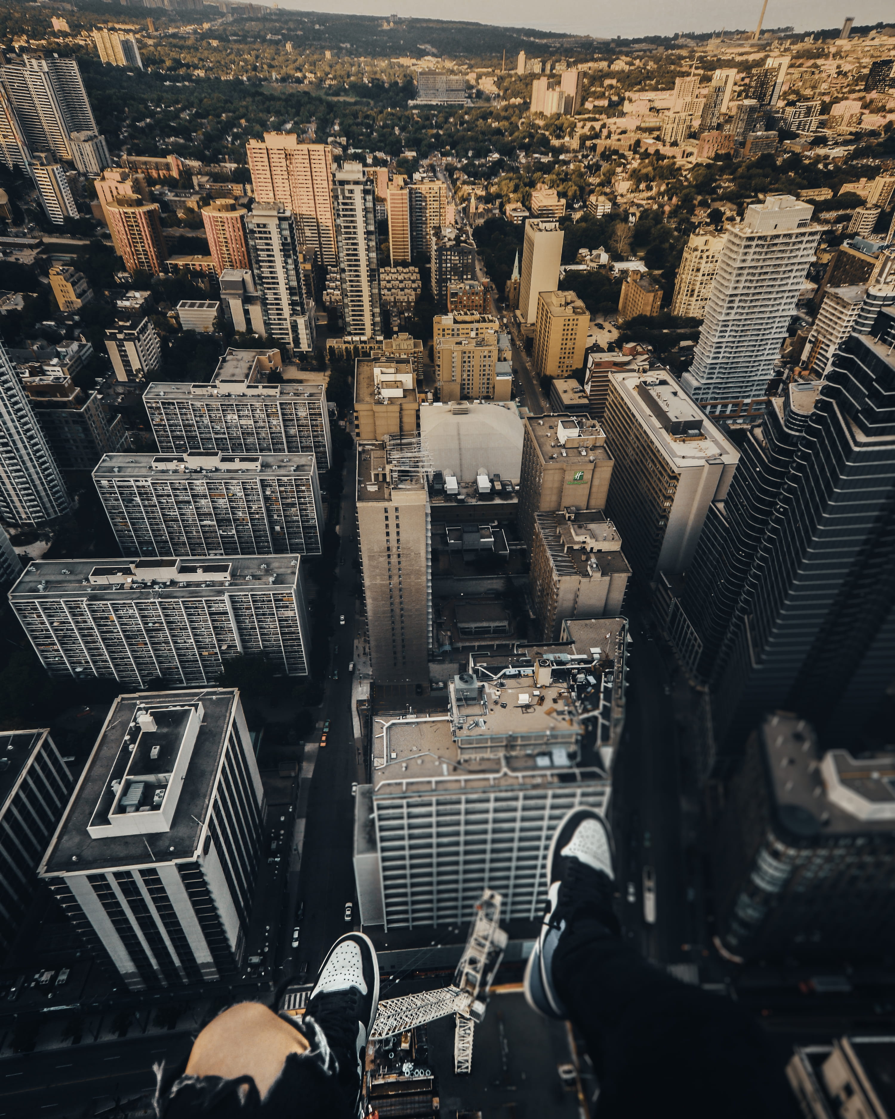 uSA, tower, urban Scene, outdoors, tall - high, rise, modern, financial district, street, travel Destinations, view, office Building, roof, tree, eternity, Phone HD Wallpaper