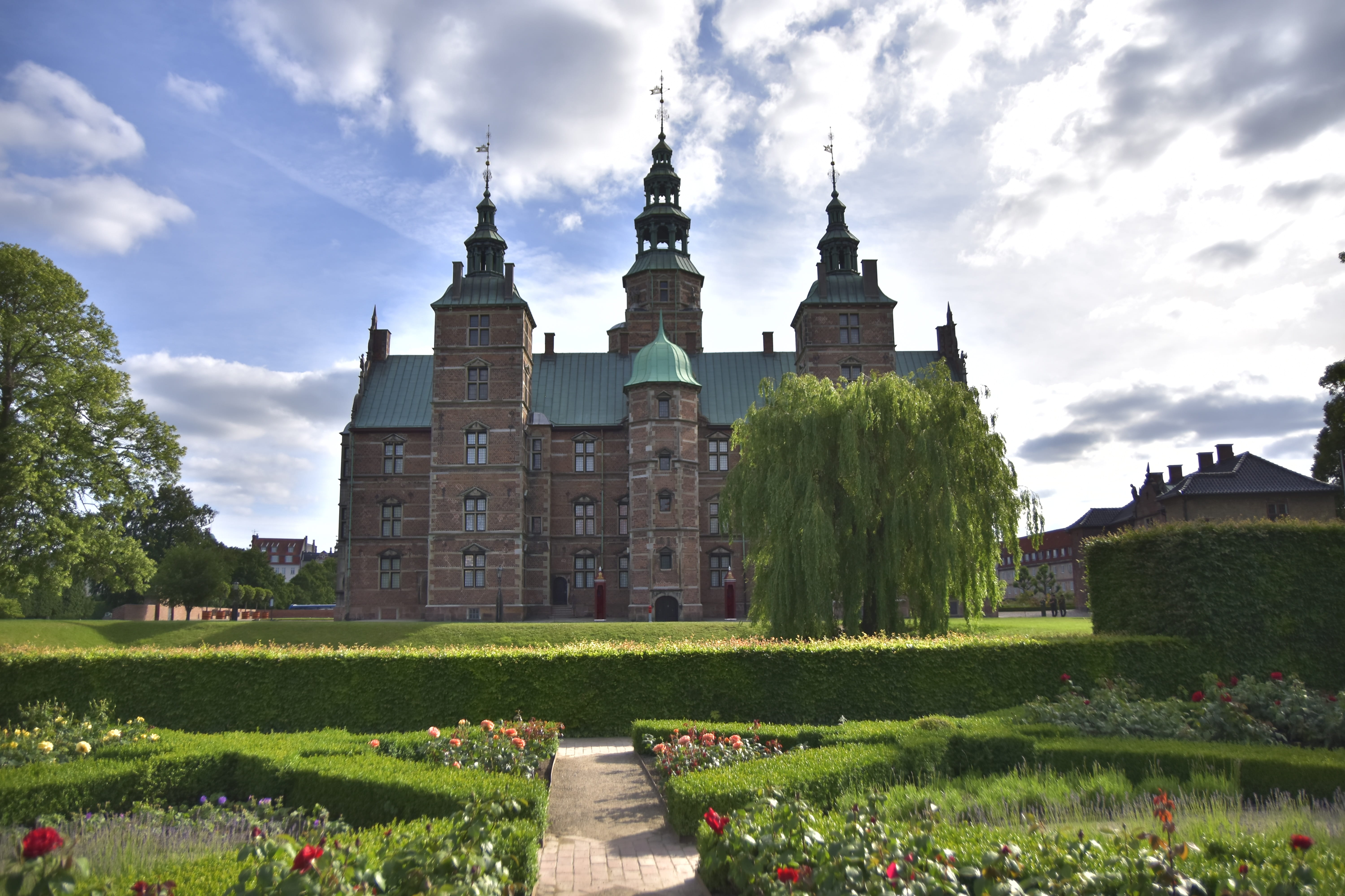 old, 5K, canal, day, built structure, town, architecture, the past, capital, grass, landmark, danish, history, city, tourist, place of worship, scandinavia, HD Wallpaper