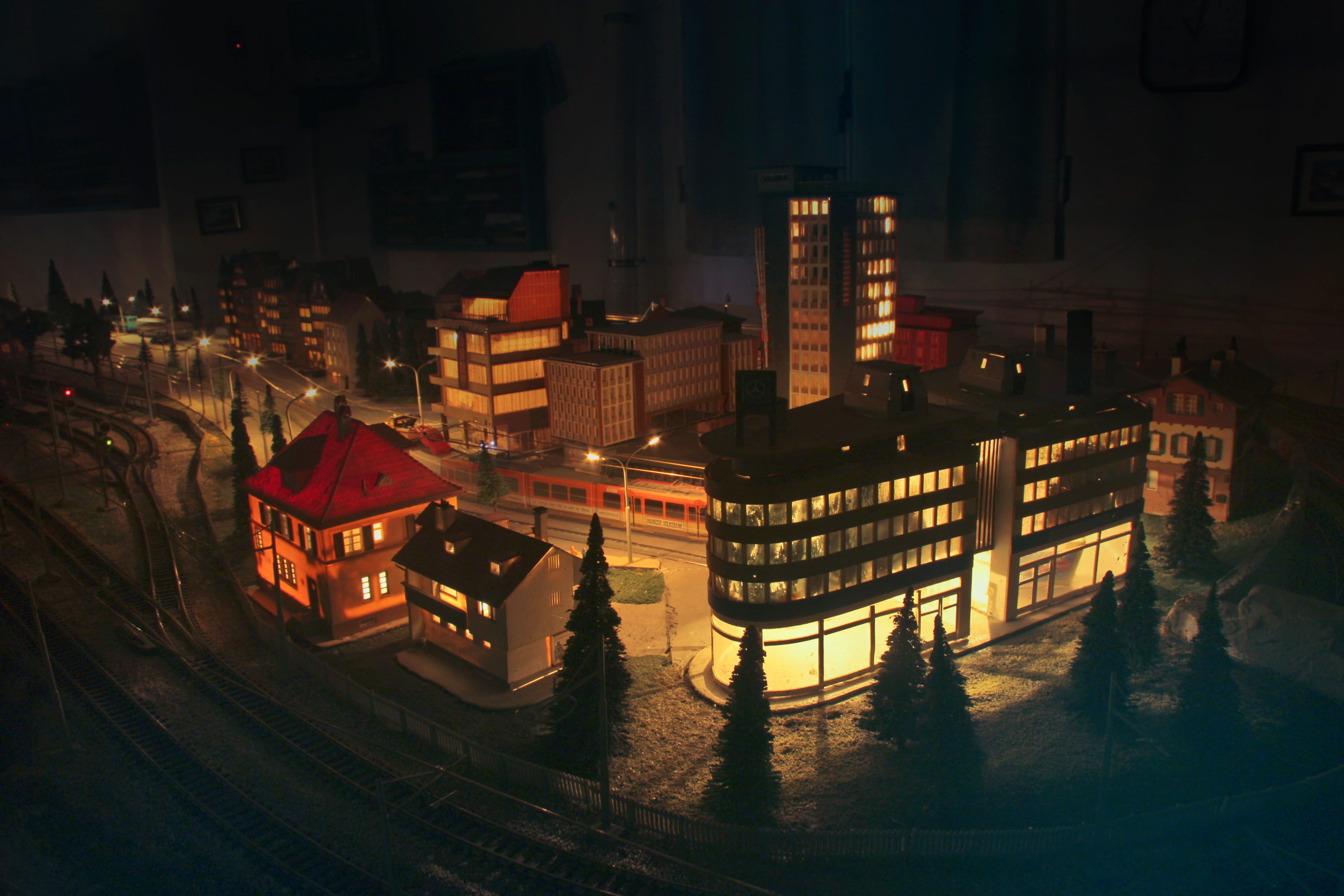 building, estate, minimal, winter, toys, city life, architecture, no people, Trees, housing, 2K, skyscraper, residential district, cold temperature, city, HD Wallpaper
