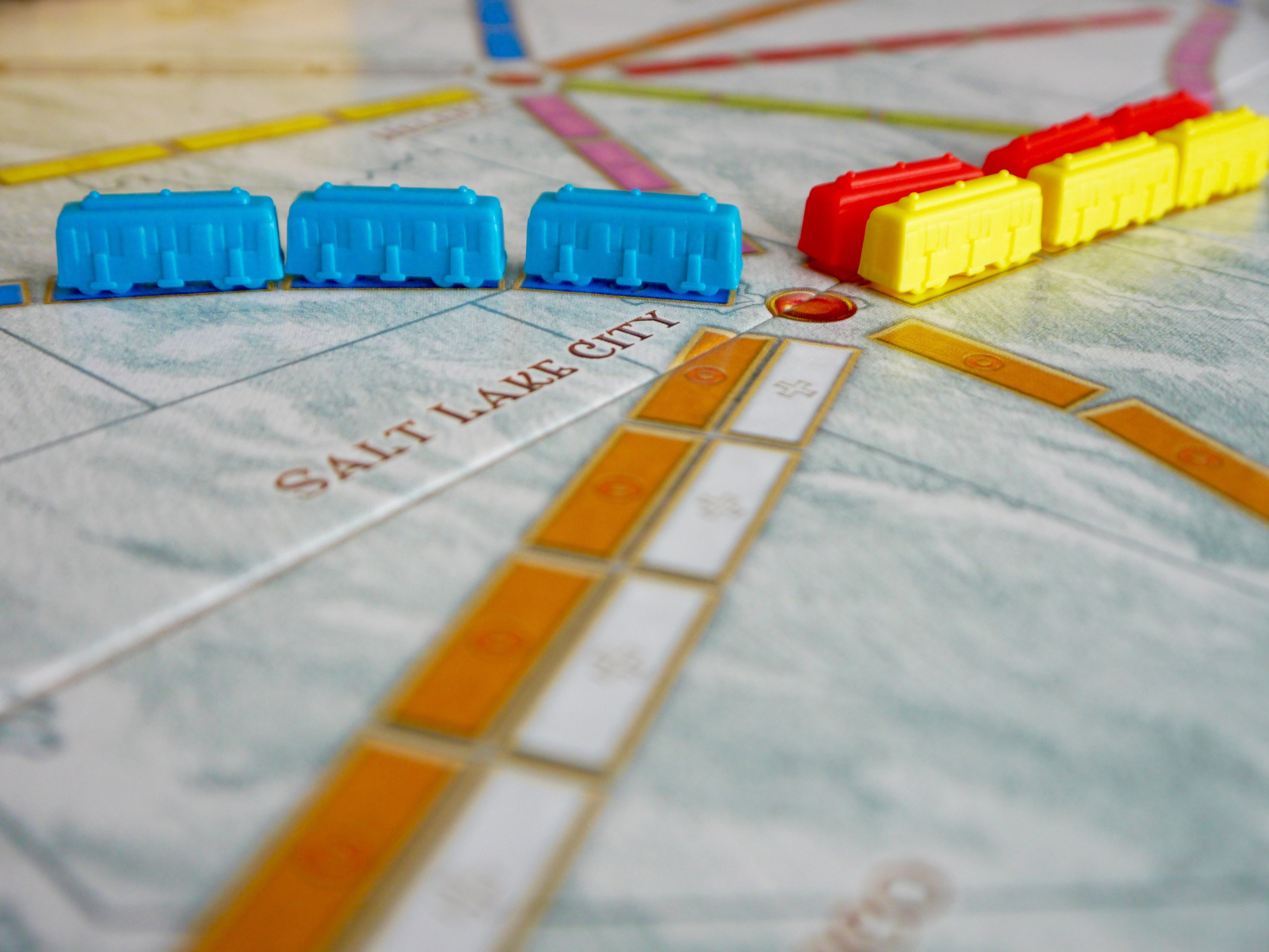 red, choice, entertainment, strategy, medium group of objects, yellow, play, blue, winner, piece, 4K, game pieces, accuracy, wood - material, no people, HD Wallpaper