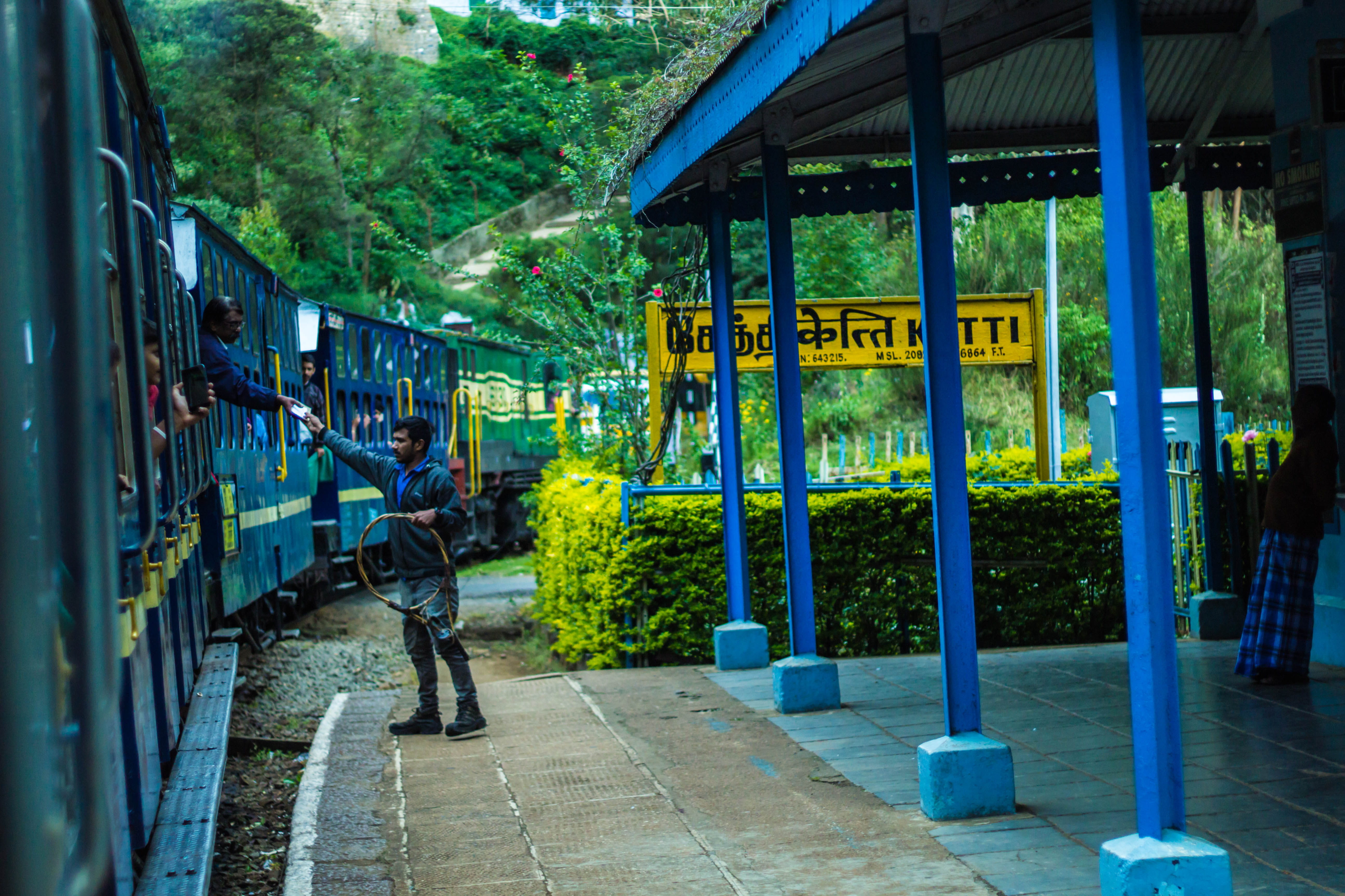 signals, mountain, building exterior, india, outdoors, people, city, footpath, lifestyles, building, passengers, travel, day, train, 5K, tree, real people, HD Wallpaper