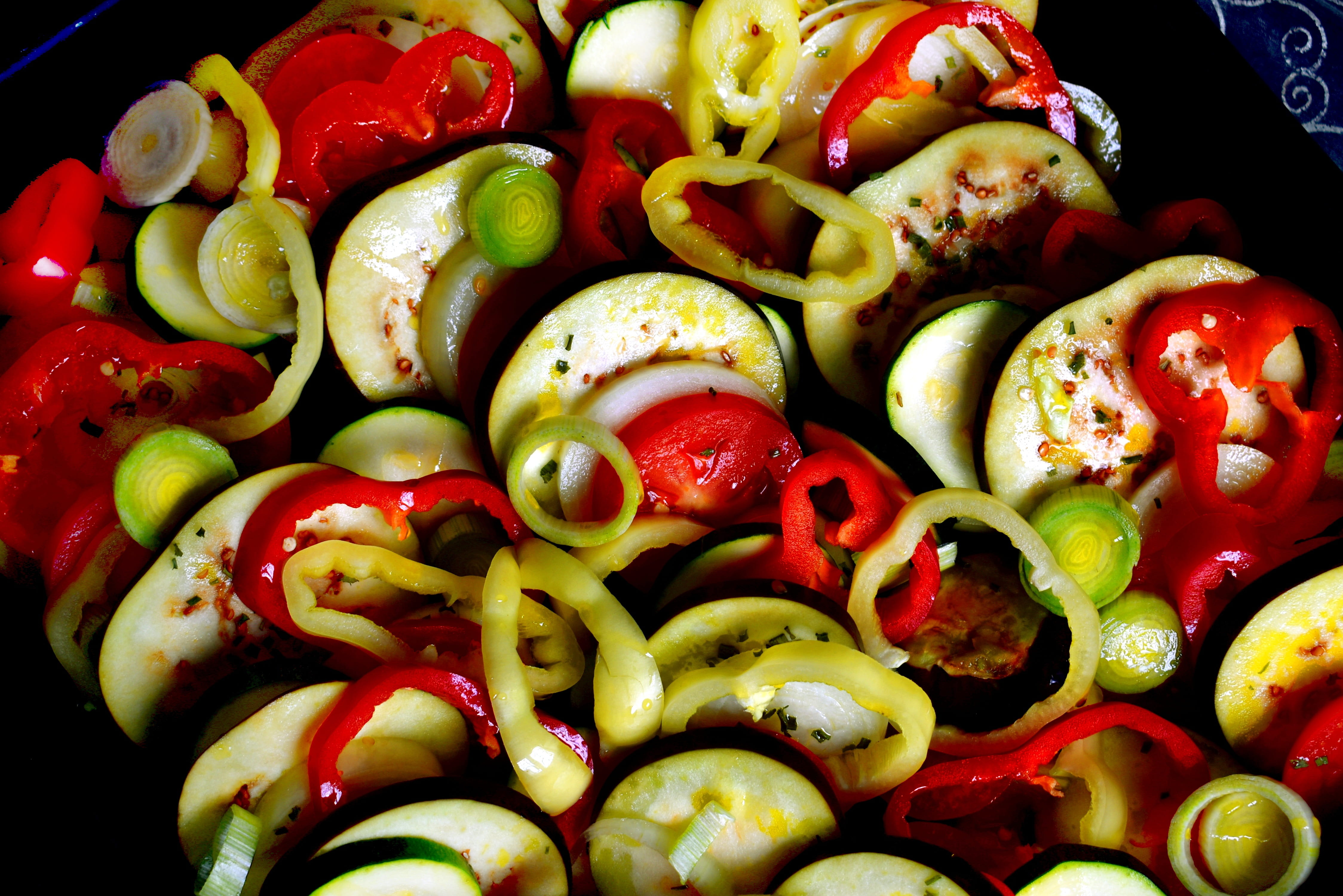 vegetarian food, indoors, vegetable, vegetables, red, pepper, ready-to-eat, ratatouille, kitchen, cooking, no people, vegan, spice, still life, food, lunch, HD Wallpaper