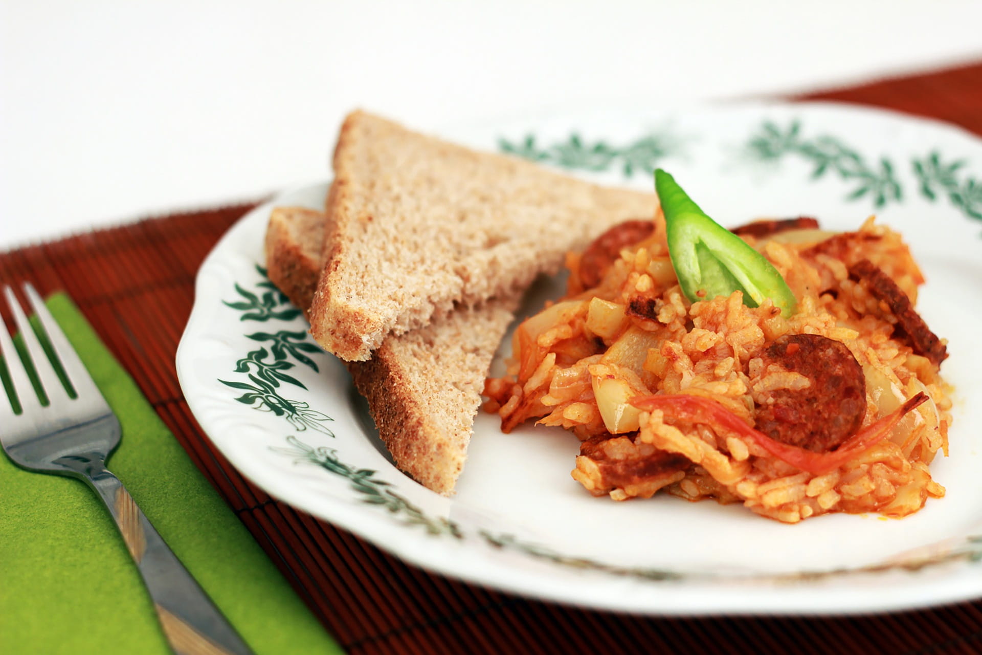 slice, garnish, wellbeing, gourmet, plate, sausage, hungarian kitchen, healthy eating, indoors, Hungarian, freshness, meal, serving size, crockery, vegetable, HD Wallpaper