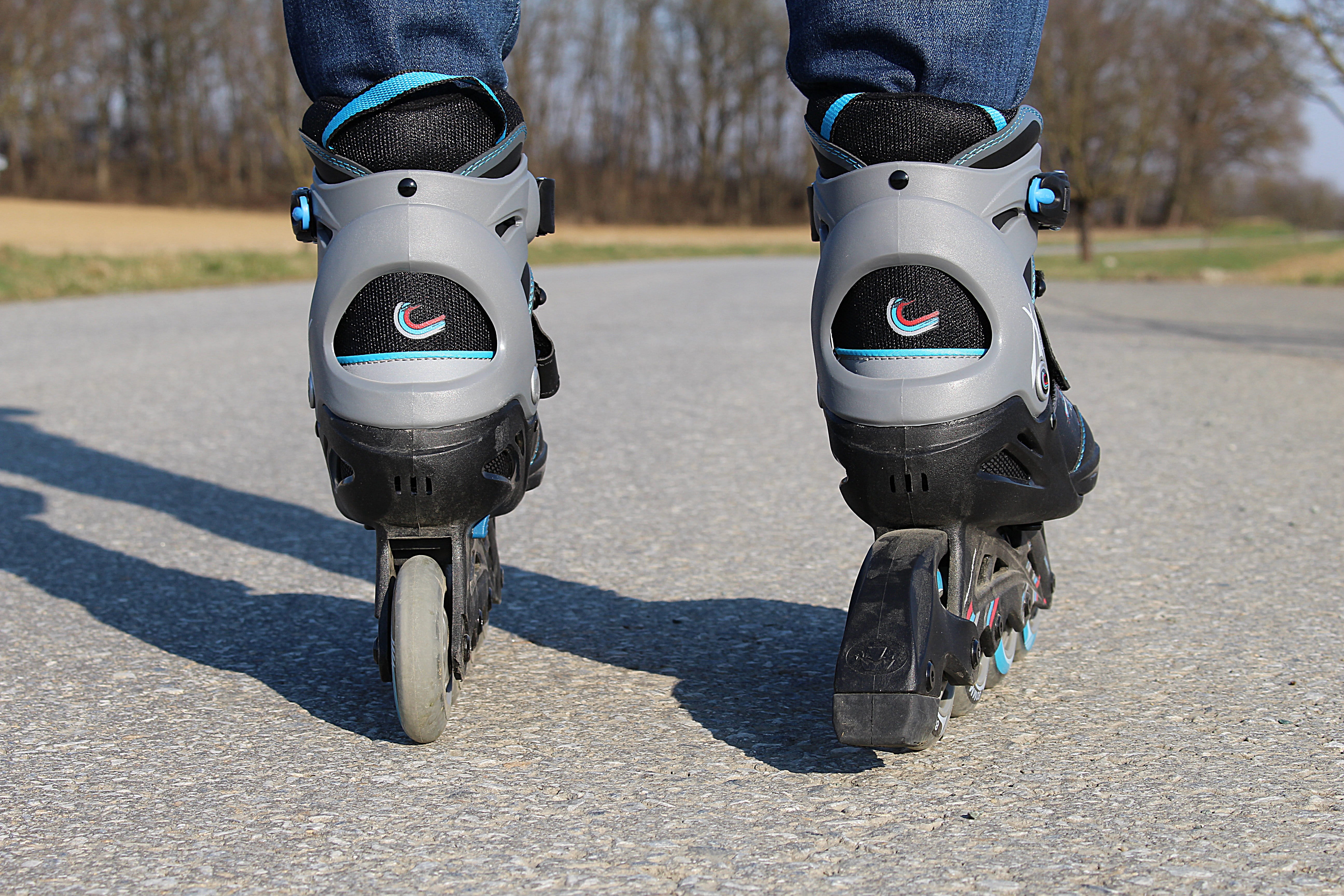 sport, roller skates, road, day, men, human leg, rollerskates, offspring, teenager, 5K, human foot, recreational sports, technology, outdoors, low section, HD Wallpaper