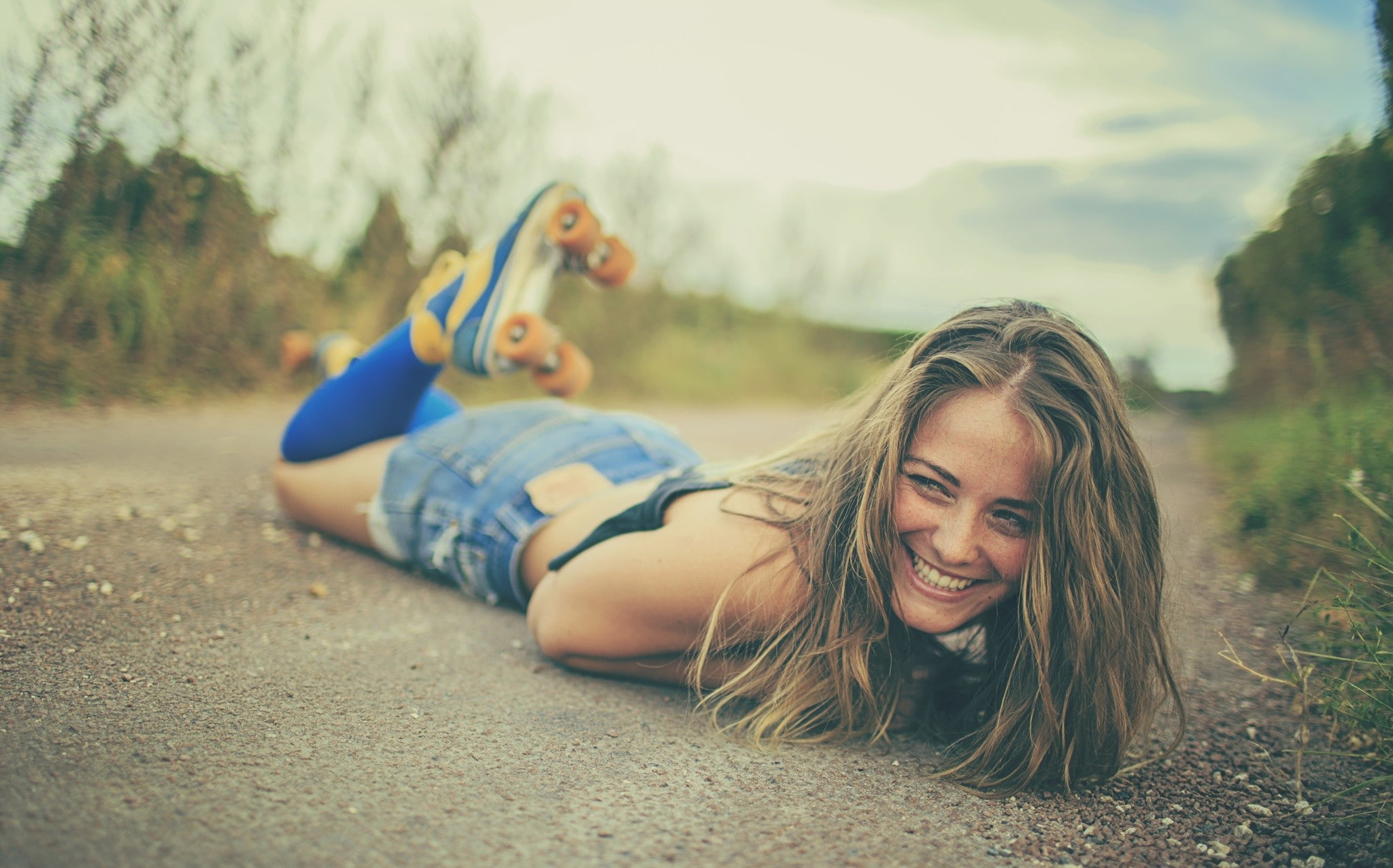 portrait, real people, one person, day, 1080P, nature, hairstyle, lying down, child, happiness, lifestyles, leisure activity, teenager, smiling, childhood, HD Wallpaper