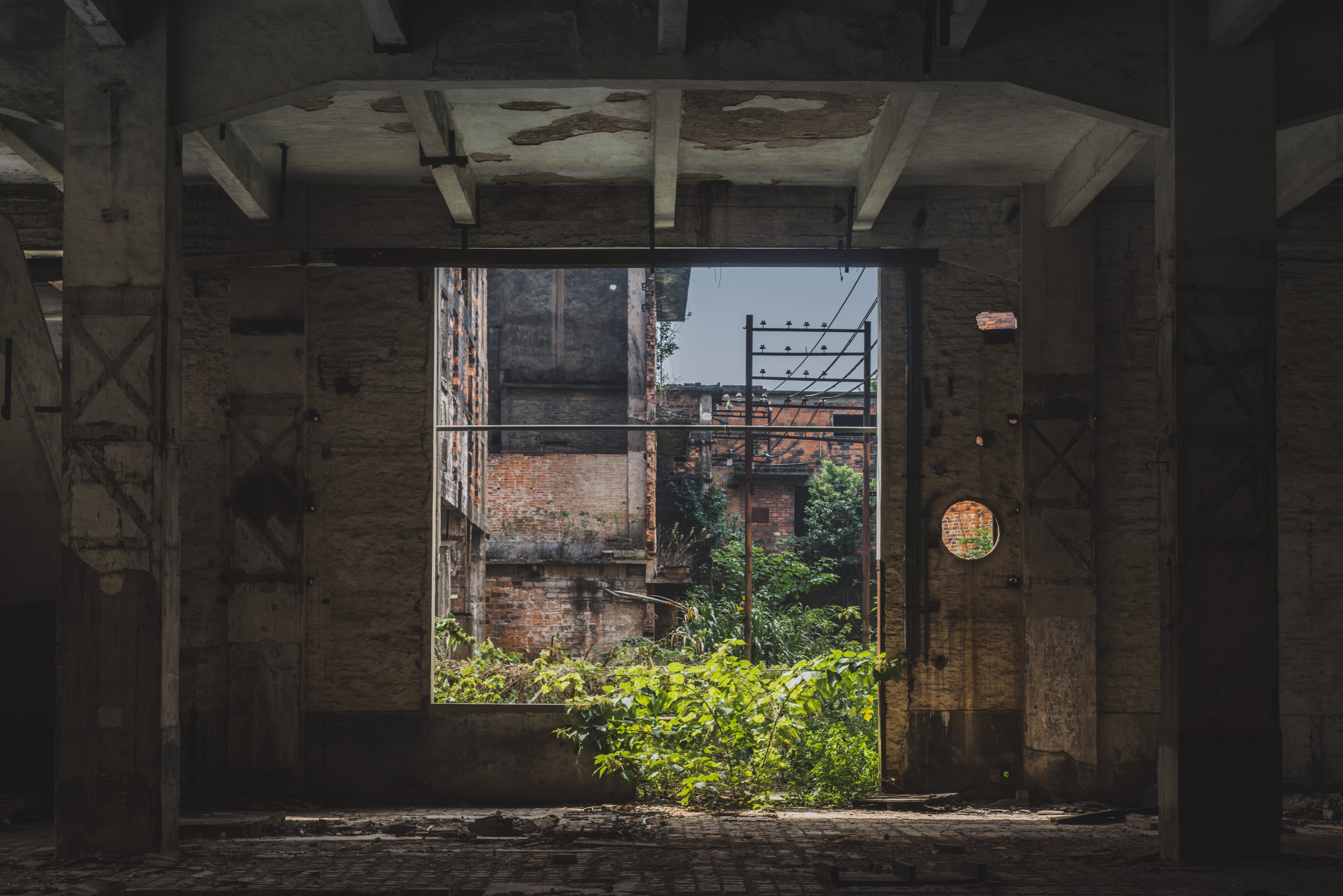 architecture, damaged, sony a7r, house, ruined city, china, no people, door, brick, deterioration, guang zhou si chou yin ran chang you xian gong si, obsolete, HD Wallpaper