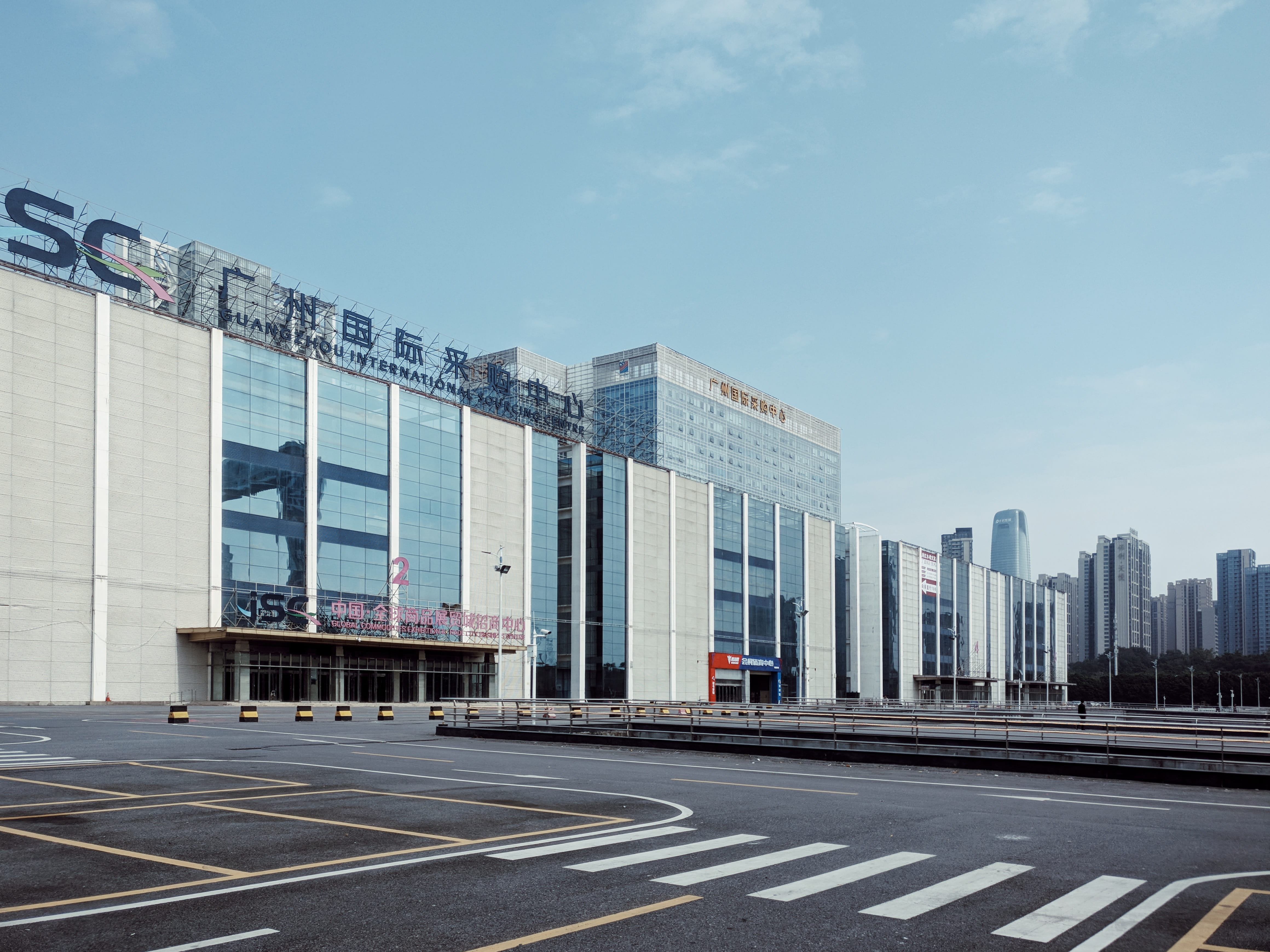 urban, downtown, office building exterior, asphalt, road, clear, building, intersection, convention center, china, clouds, tarmac, guang zhou guo ji hui zhan zhong xin, HD Wallpaper