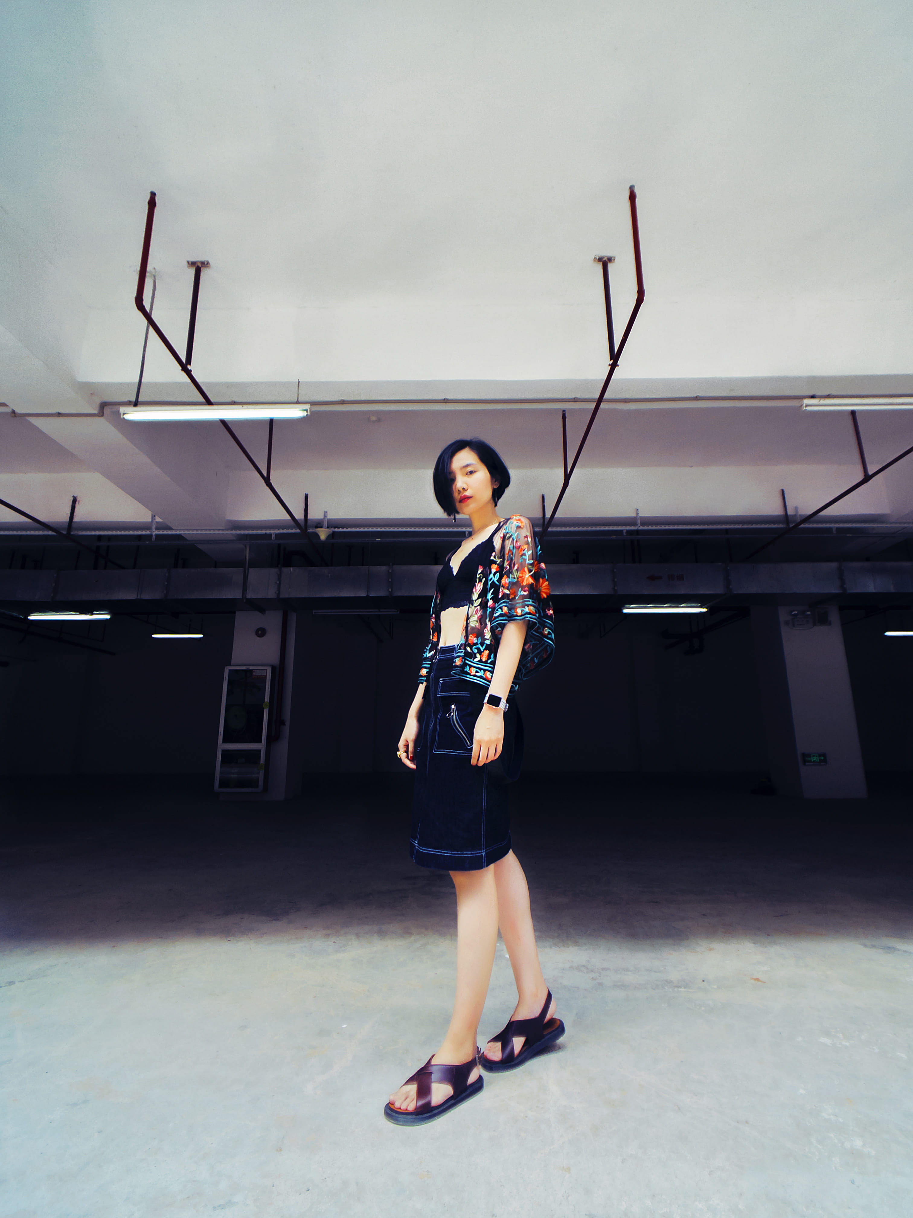 young adult, street snap, 4K, women, casual clothing, lifestyles, iphonegraphy, one person, portrait, beautiful woman, model, girl, china, leisure activity, Phone HD Wallpaper