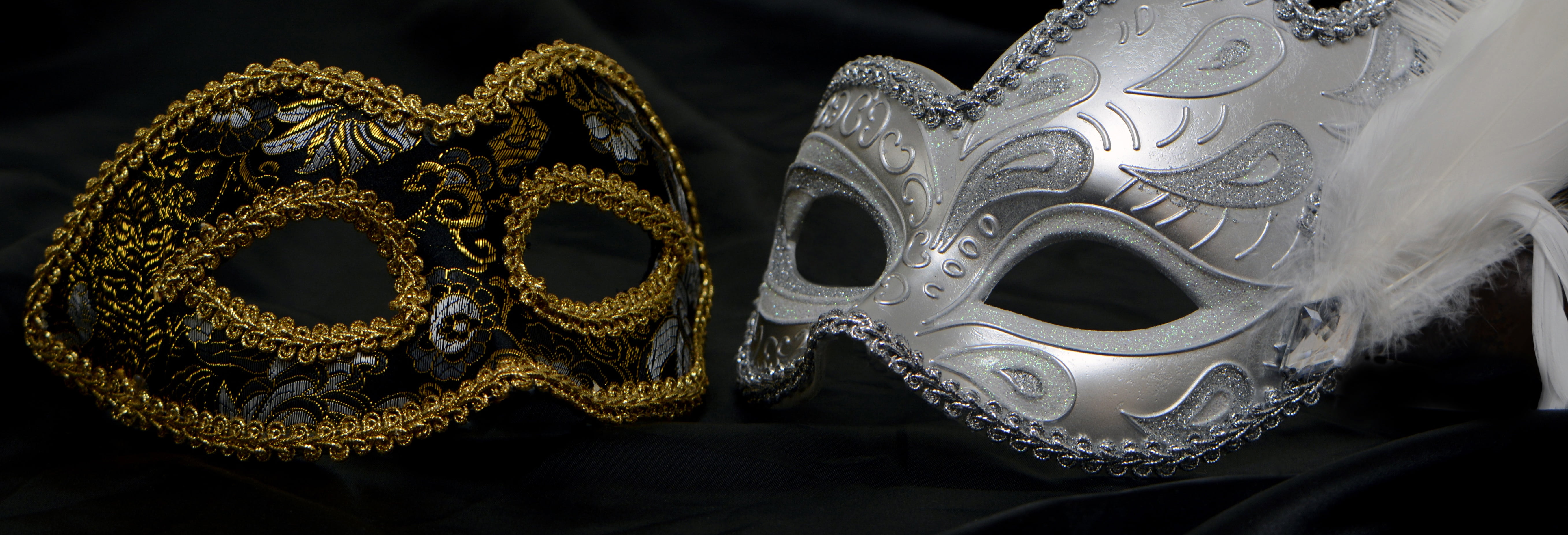 feather, mysterious, human, day, mystery, carneval, disguise, black background, silver, masks, close-up, single object, costume, luxury, black, wealth, HD Wallpaper