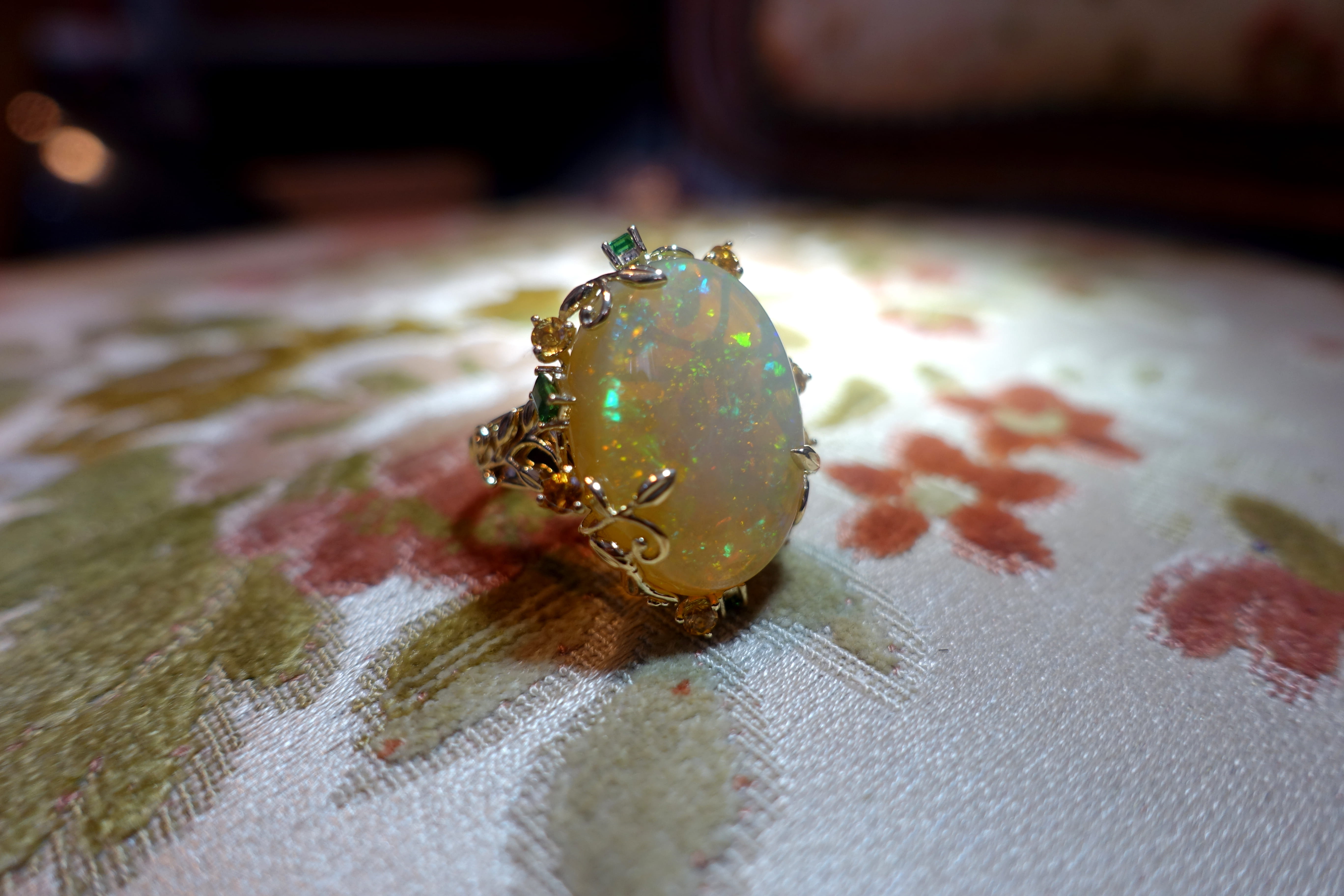 ring, art and craft, water, yellow, textile, crystal, food, green, no people, shiny, business, elegant, wealth, wet, gold, precious gem, close-up, food and drink, HD Wallpaper