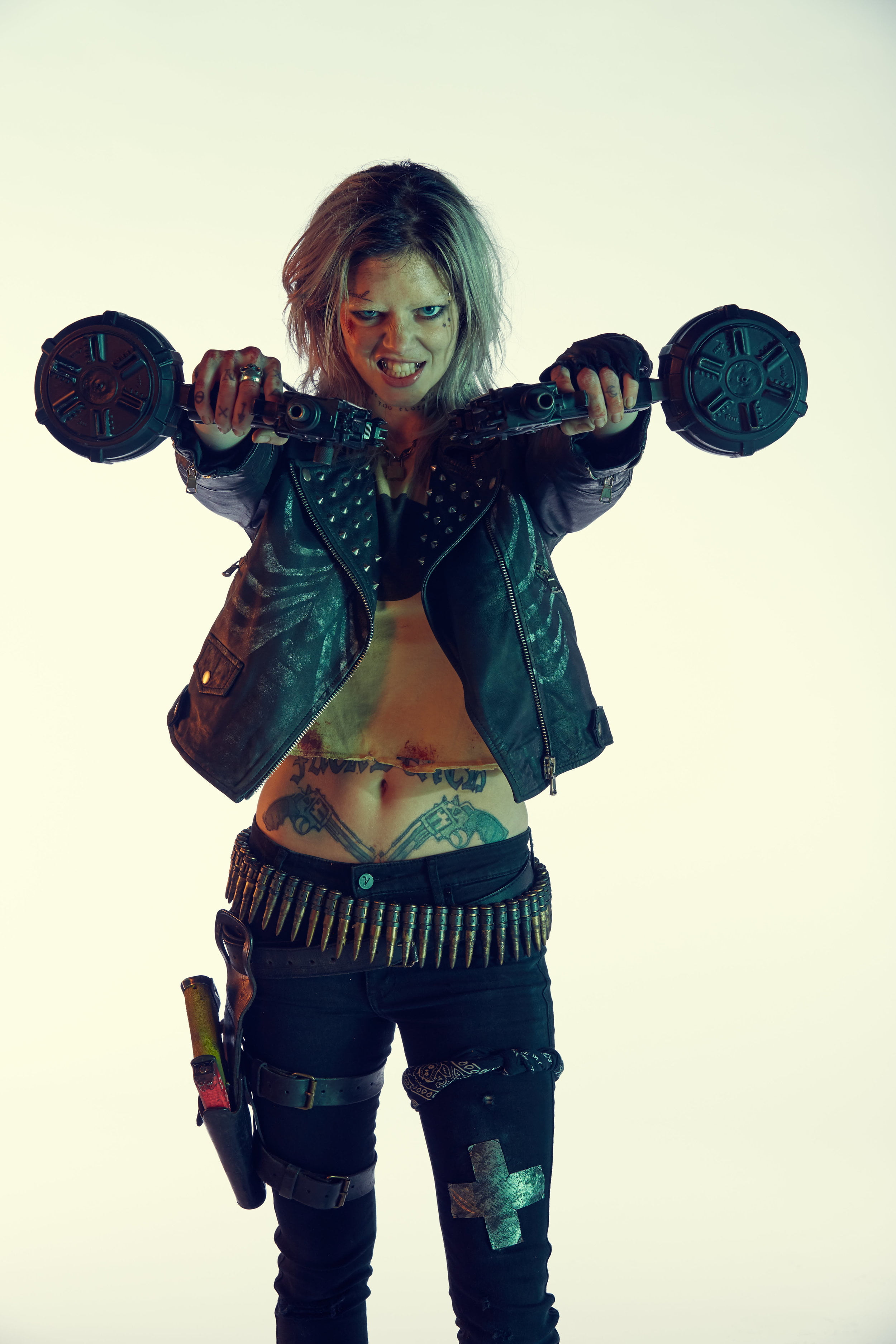 Guns Akimbo, Samara Weaving, 2K, Phone HD Wallpaper