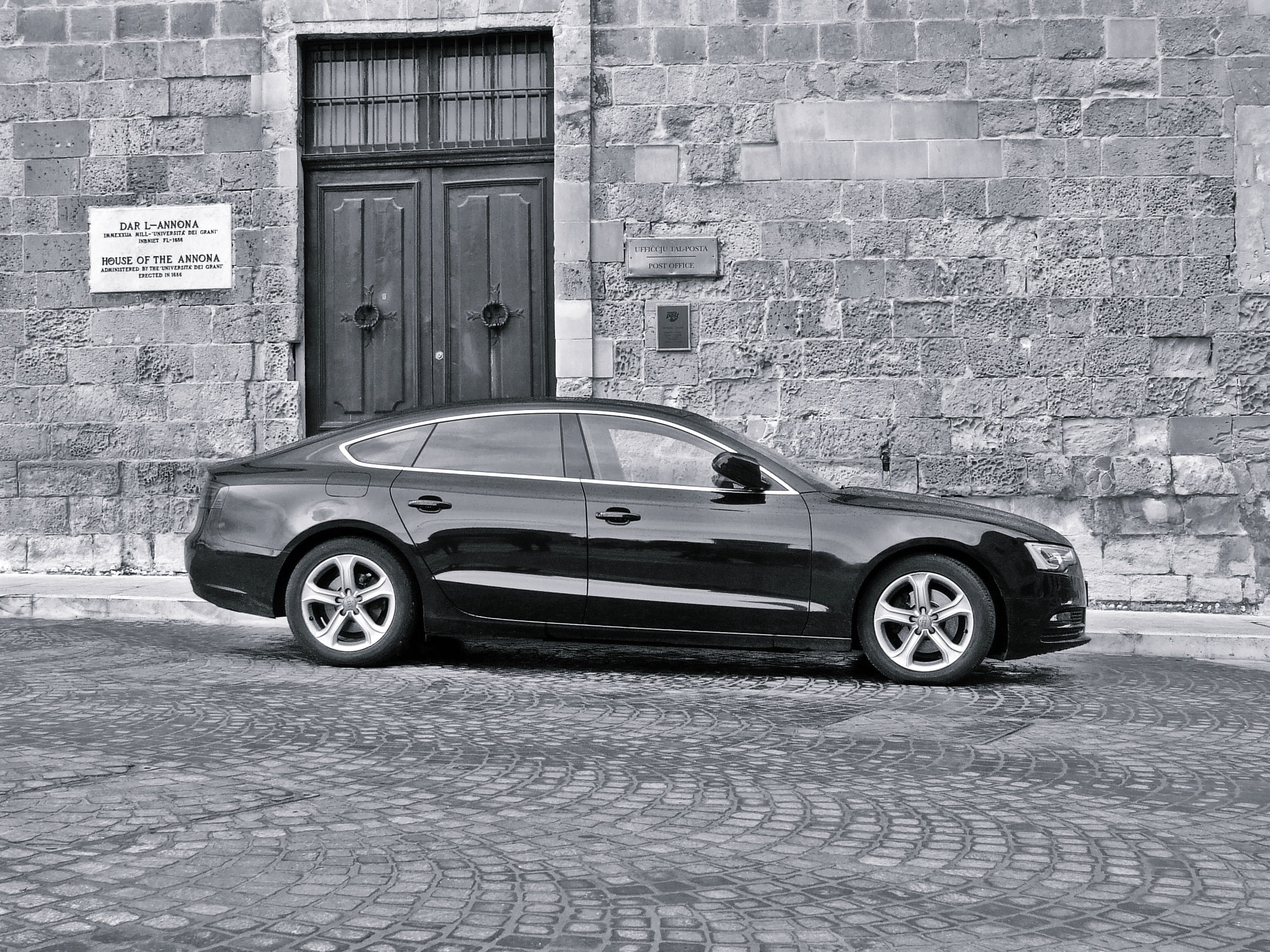 style, architecture, wheel, retro styled, white, motor, photography, technology, street, auto, luxury cars, urban Scene, black and white, fast car, sedan, HD Wallpaper