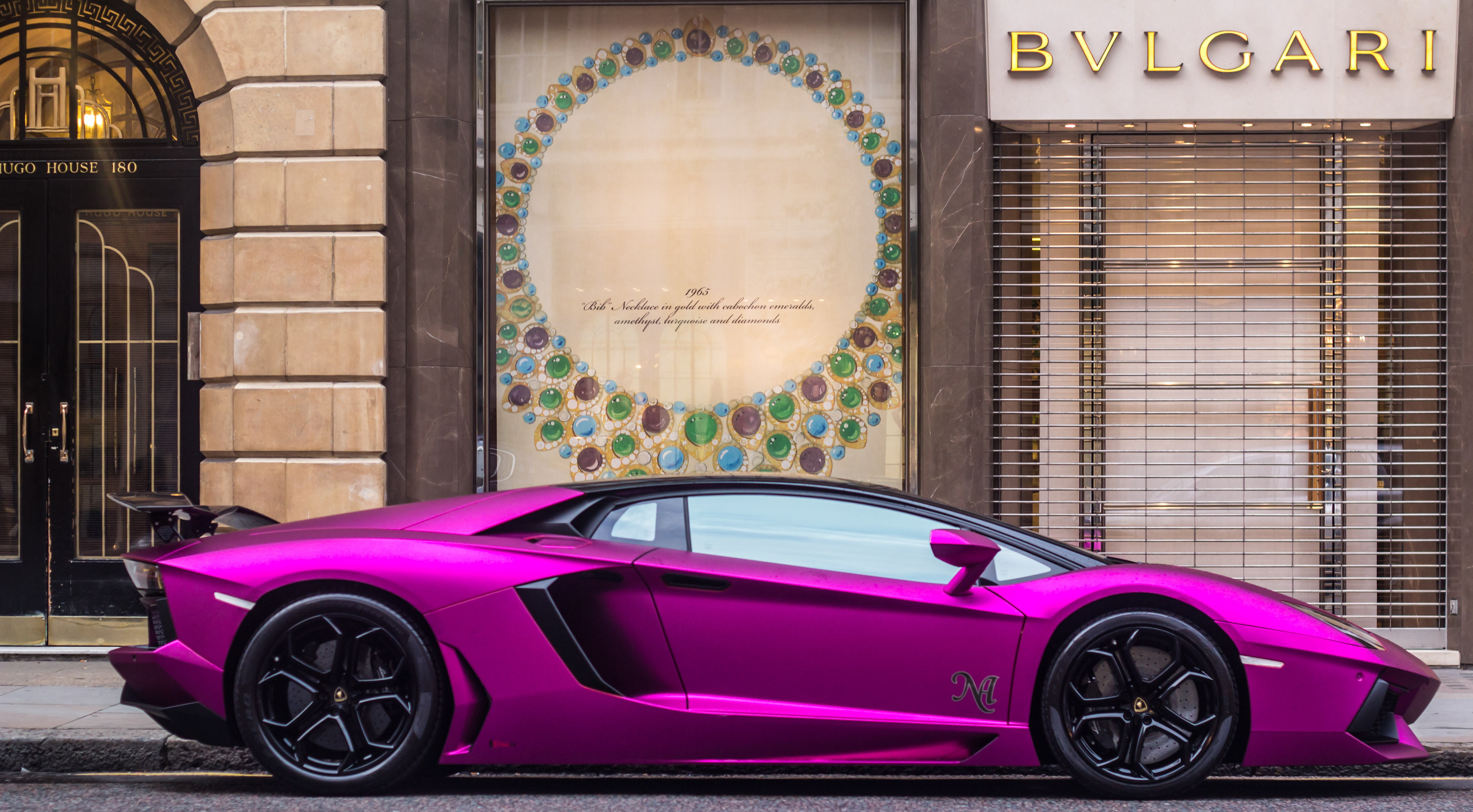 editorial, coupe, sports Car, land Vehicle, no people, Luxury, Aventador, design, mode of Transport, speed, window, sport, built structure, decoration, HD Wallpaper