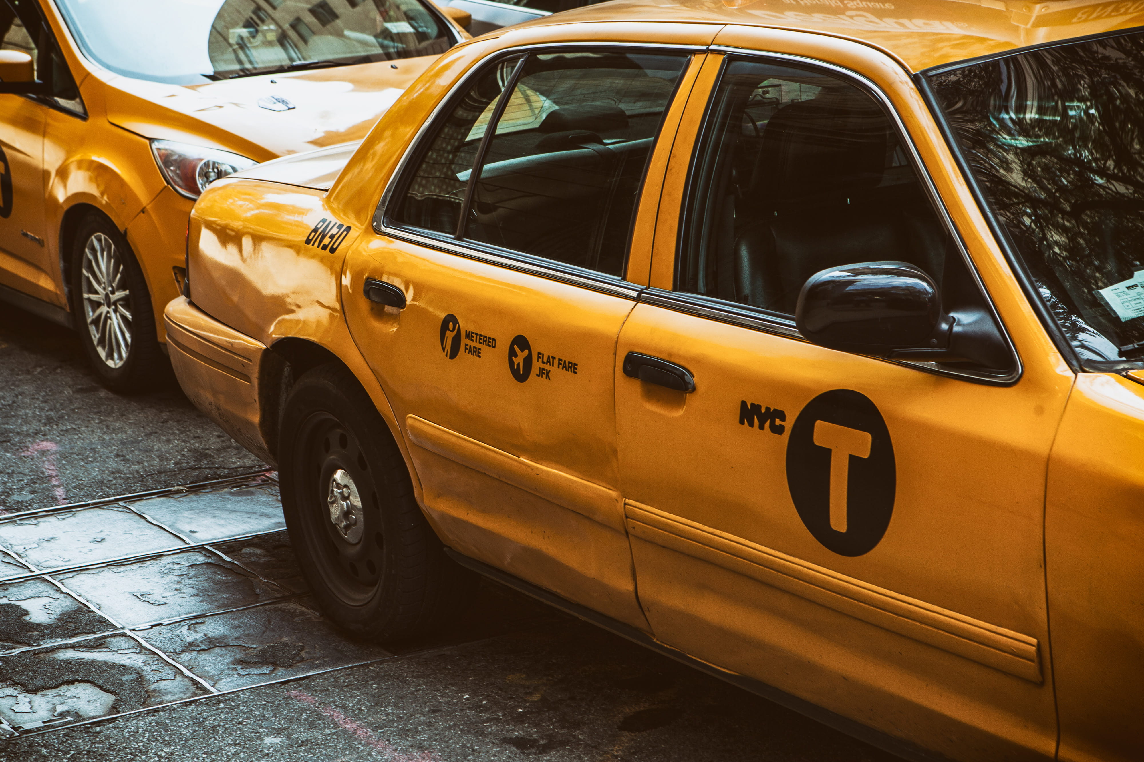 day, retro styled, new, 4K, stationary, classic, uSA, no people, city Life, yellow, outdoors, d, urban, New York Taxi, traffic, travel, manhattan - New York City, HD Wallpaper