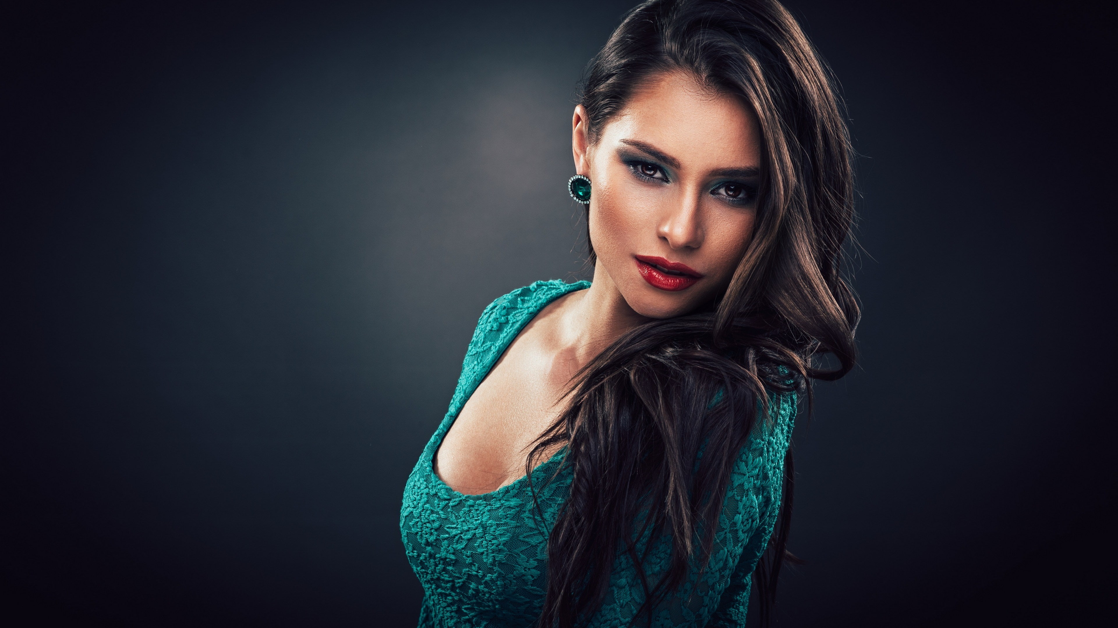 beautiful woman, studio shot, indoors, brown hair, adult, human face, hair, fashion, women, black background, download  girl 3840x2160, young adult, beauty, HD Wallpaper