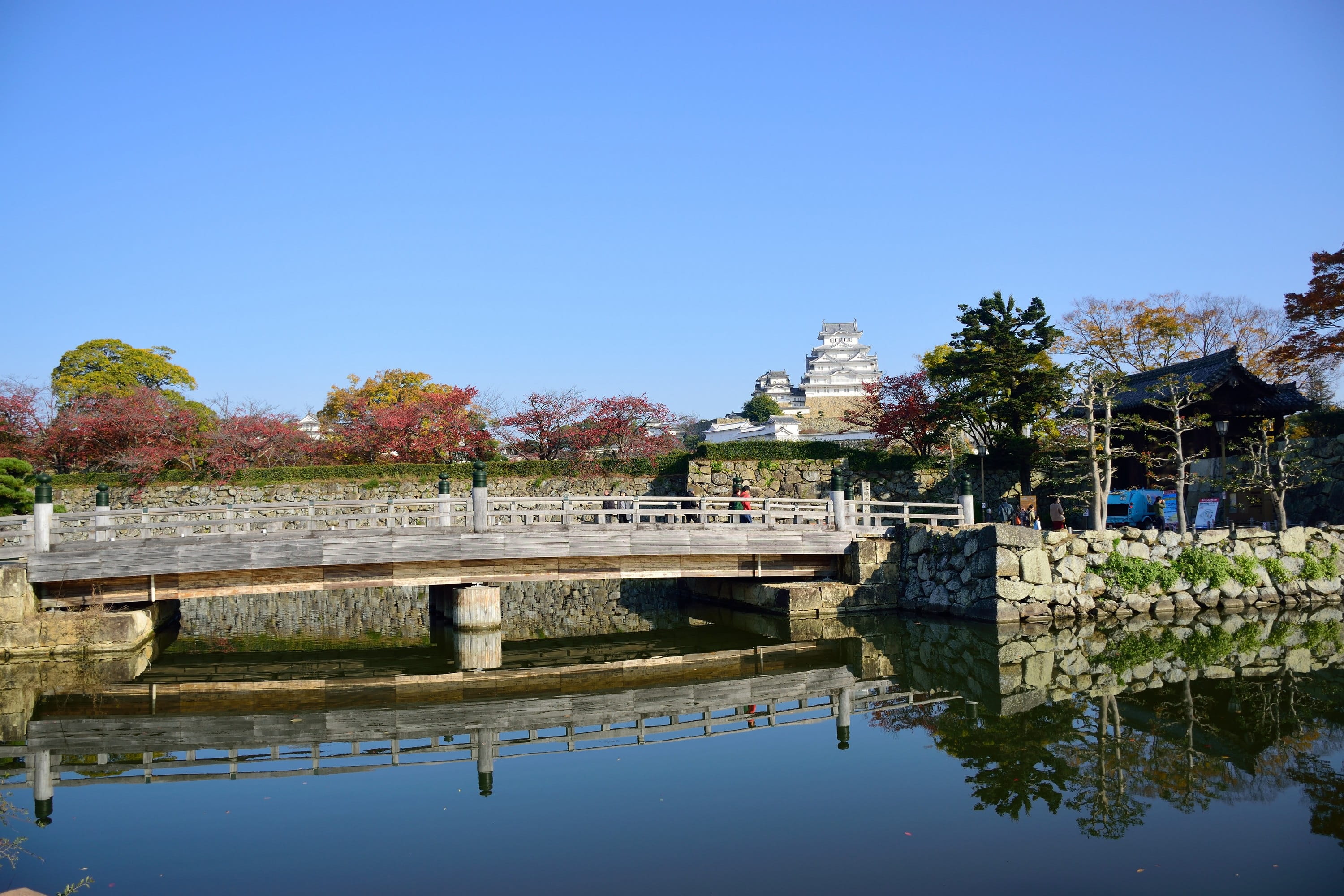building, himeji, water, travel destinations, japan, asia, 2K, heritage, architecture, blue, clear sky, day, outdoors, tree, tourism, travel, nature, reflection, HD Wallpaper