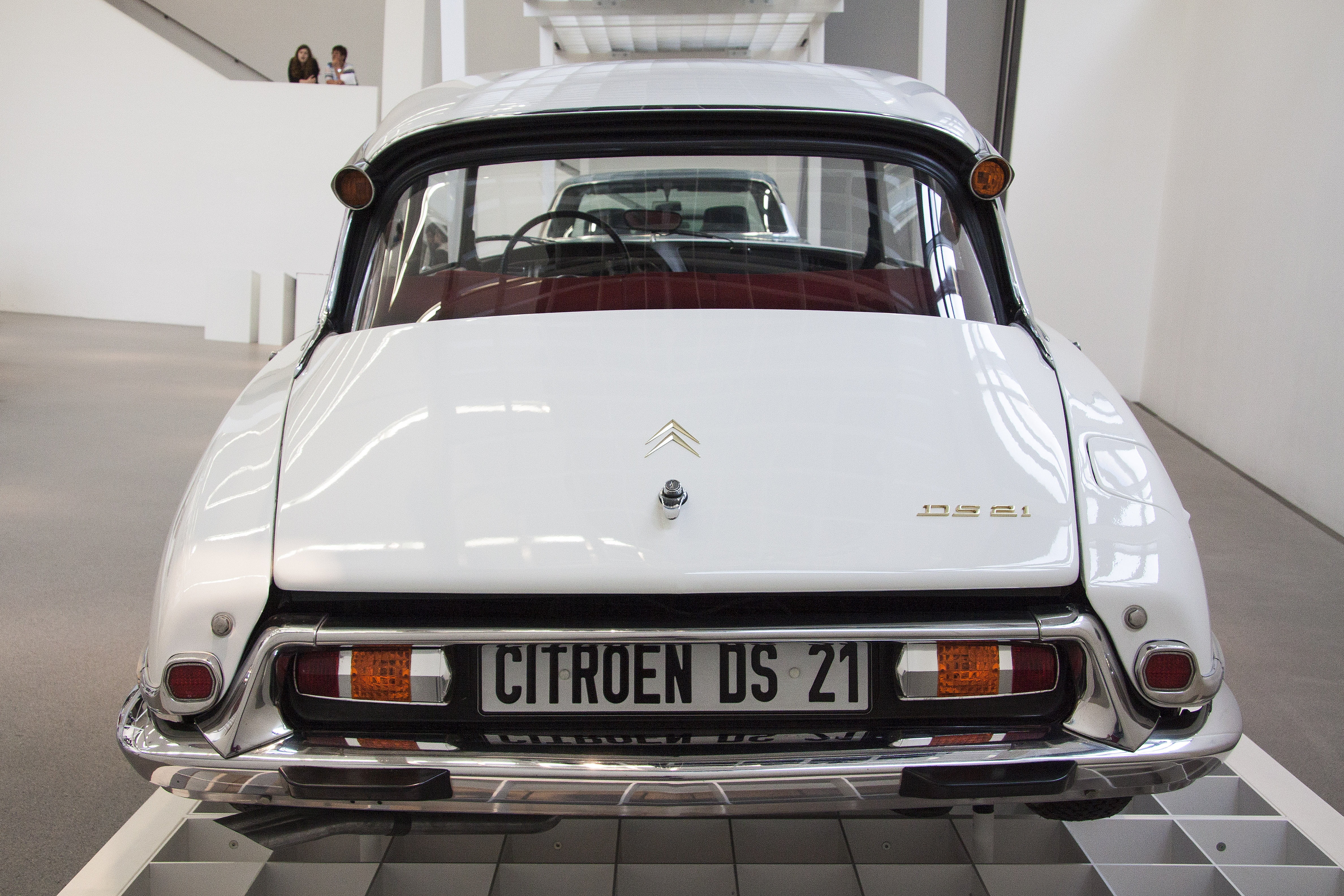 car, old, law, architecture, western script, 4K, white color, citroen, land Vehicle, 1955-1975, designer, hydro-pneumatic suspension, stationary, ds, headlight, HD Wallpaper
